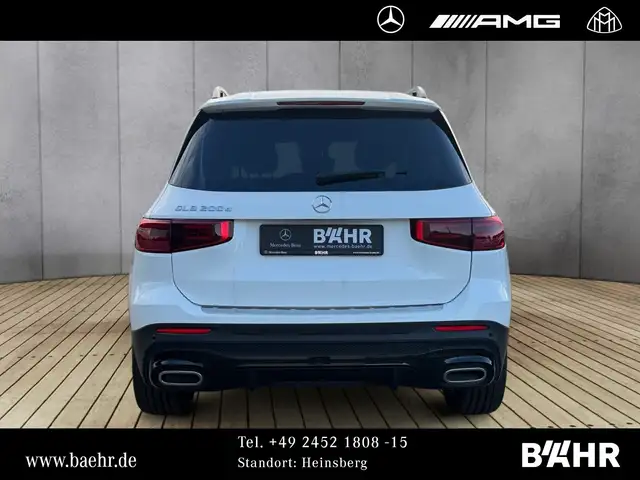 Mercedes-Benz GLB view 8