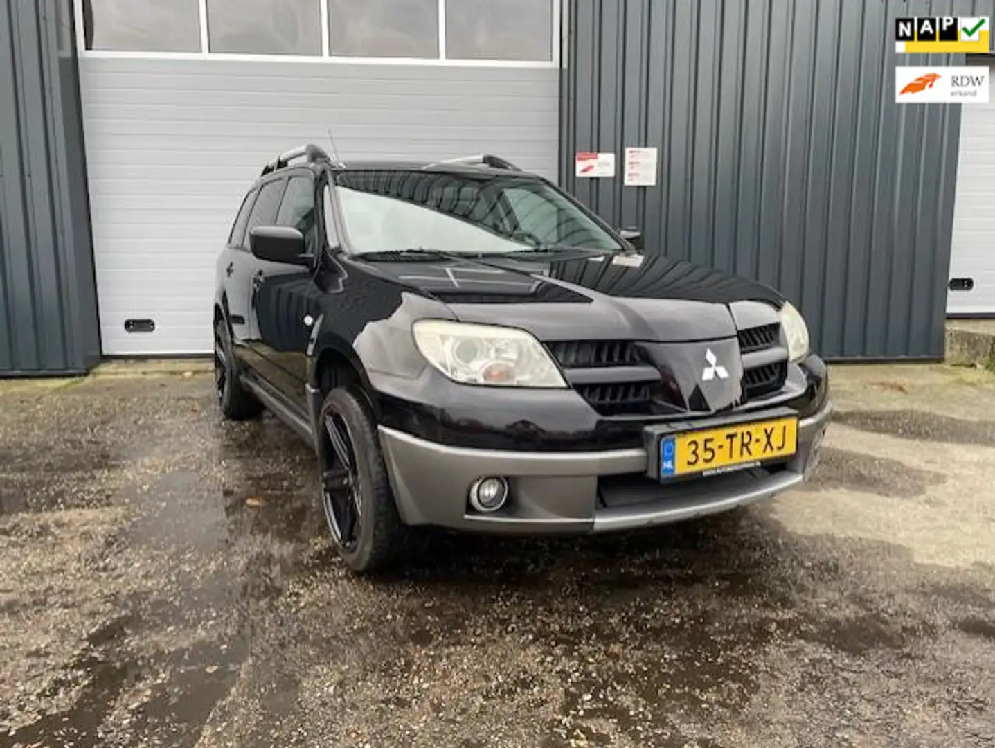 Mitsubishi Outlander Sport 2.0 Invite+ | Eerste eigenaar. Black - 1