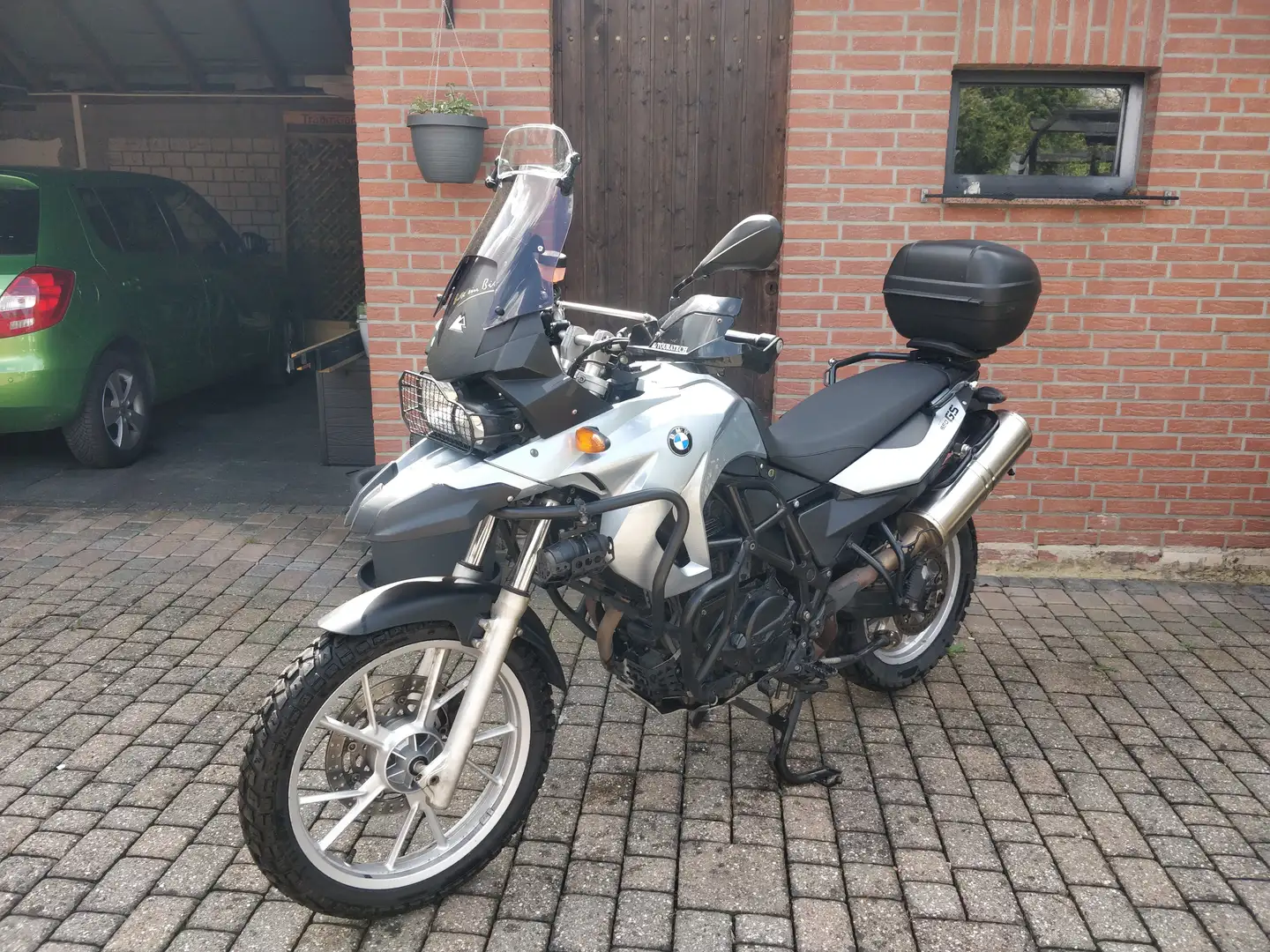 BMW F 650 GS Stříbrná - 1