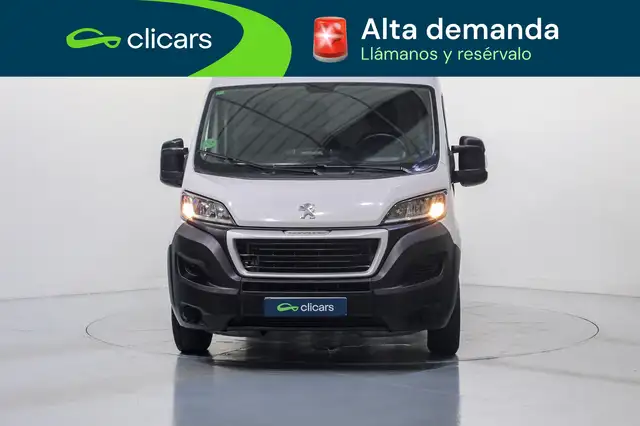 Peugeot Boxer view 2