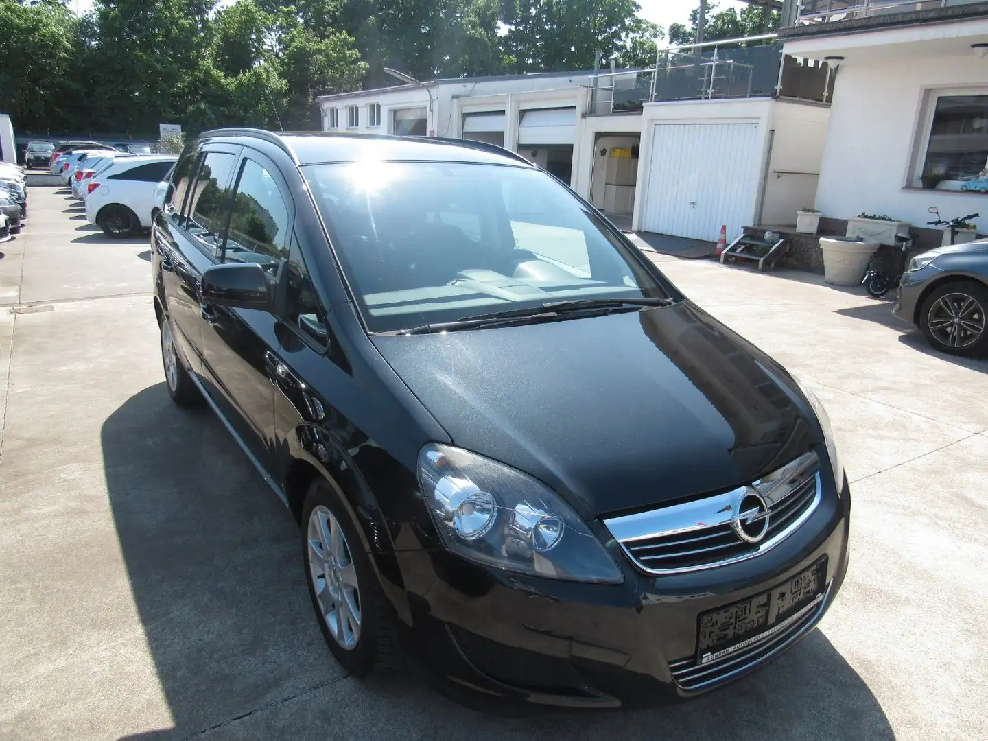 Opel Zafira B Family,7-SITZE,KLIMA,ALU,ZAHNRIEMEN NEU Zwart - 2