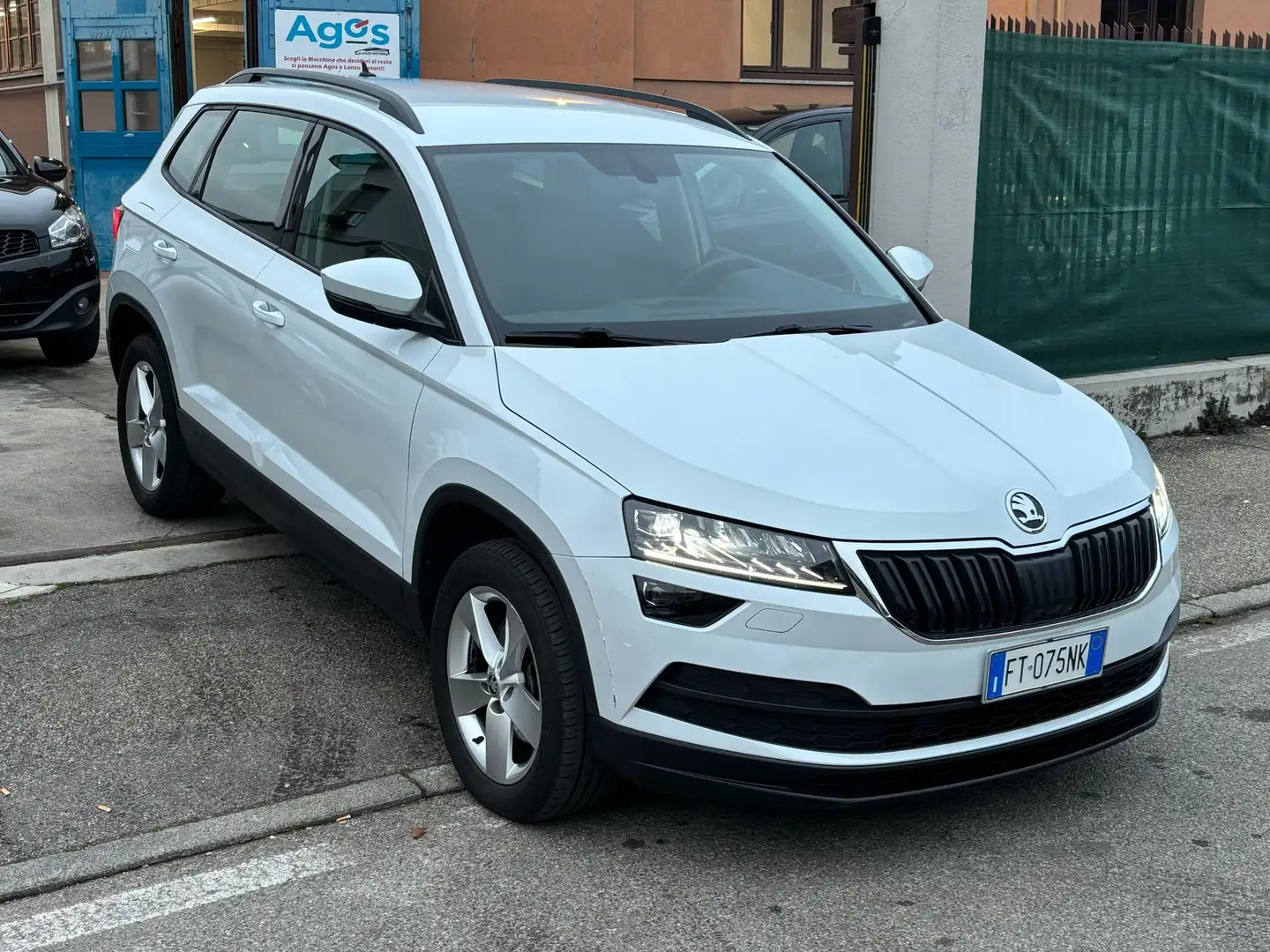 Skoda Karoq 2.0*EXECUTIVE*4X4*MANUALE* Weiß - 1