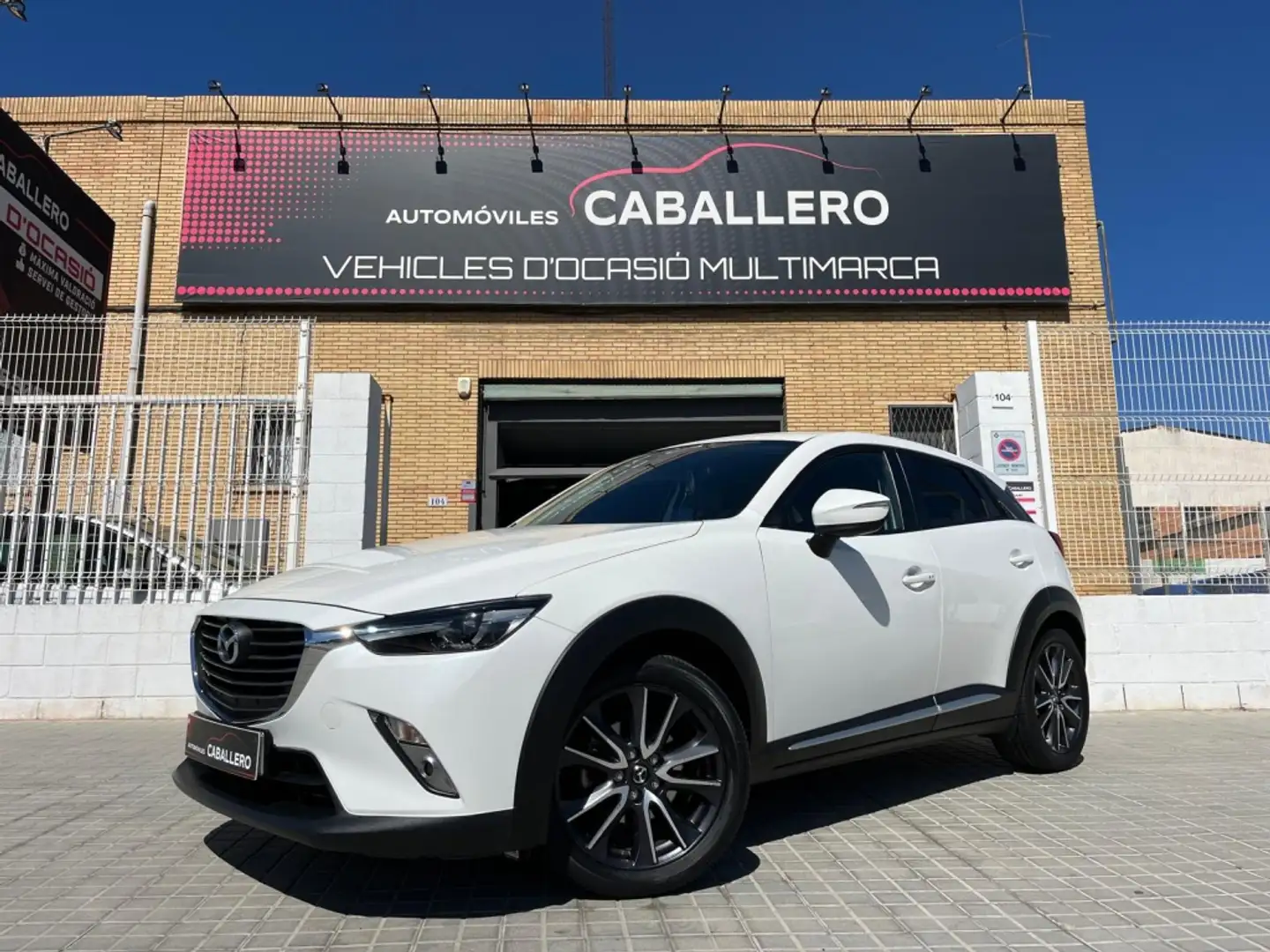 Mazda CX-3 2.0 Luxury 2WD Aut. 120 Blanco - 1