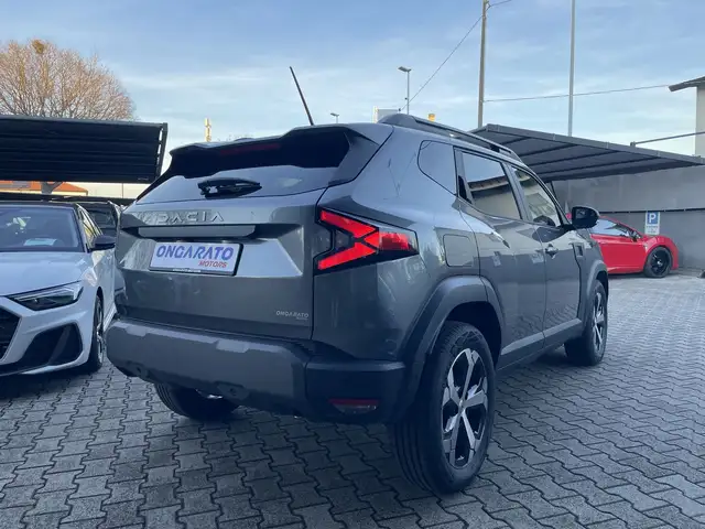 Dacia Duster view 5