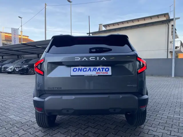 Dacia Duster view 6