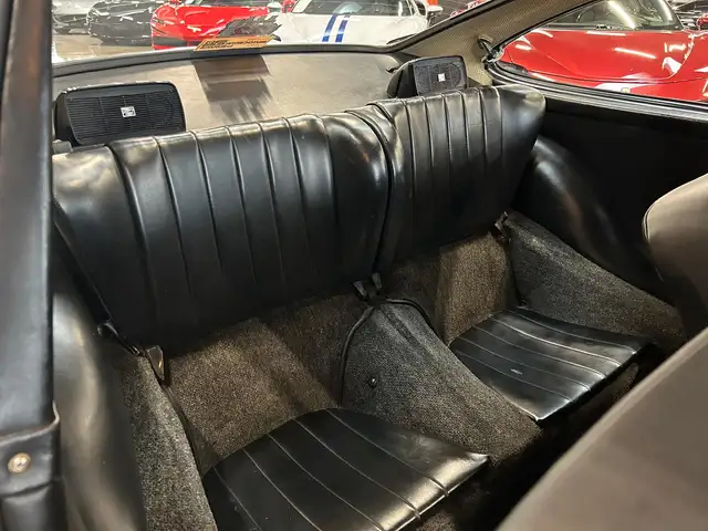 Porsche 911 view 14