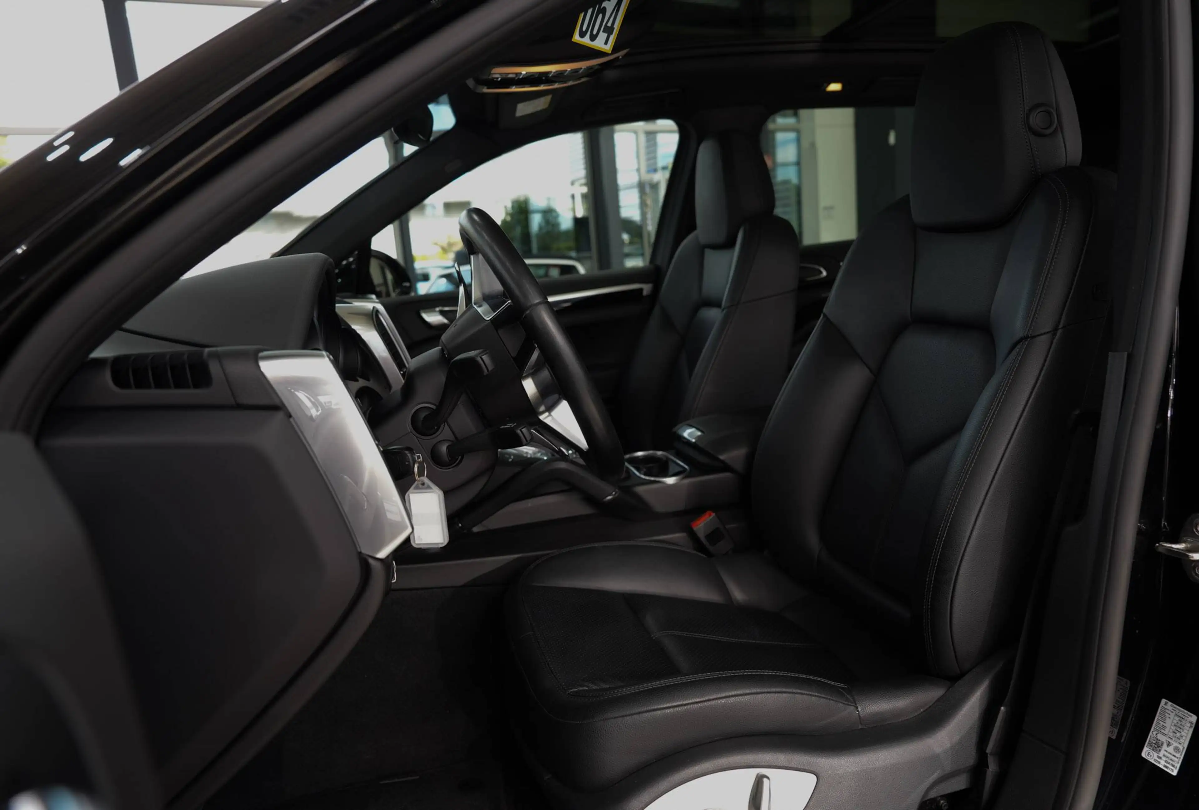 Porsche Cayenne S*LUFTFED*KAMERA*PANO*LM"21"*8-WEGE* — photo 13