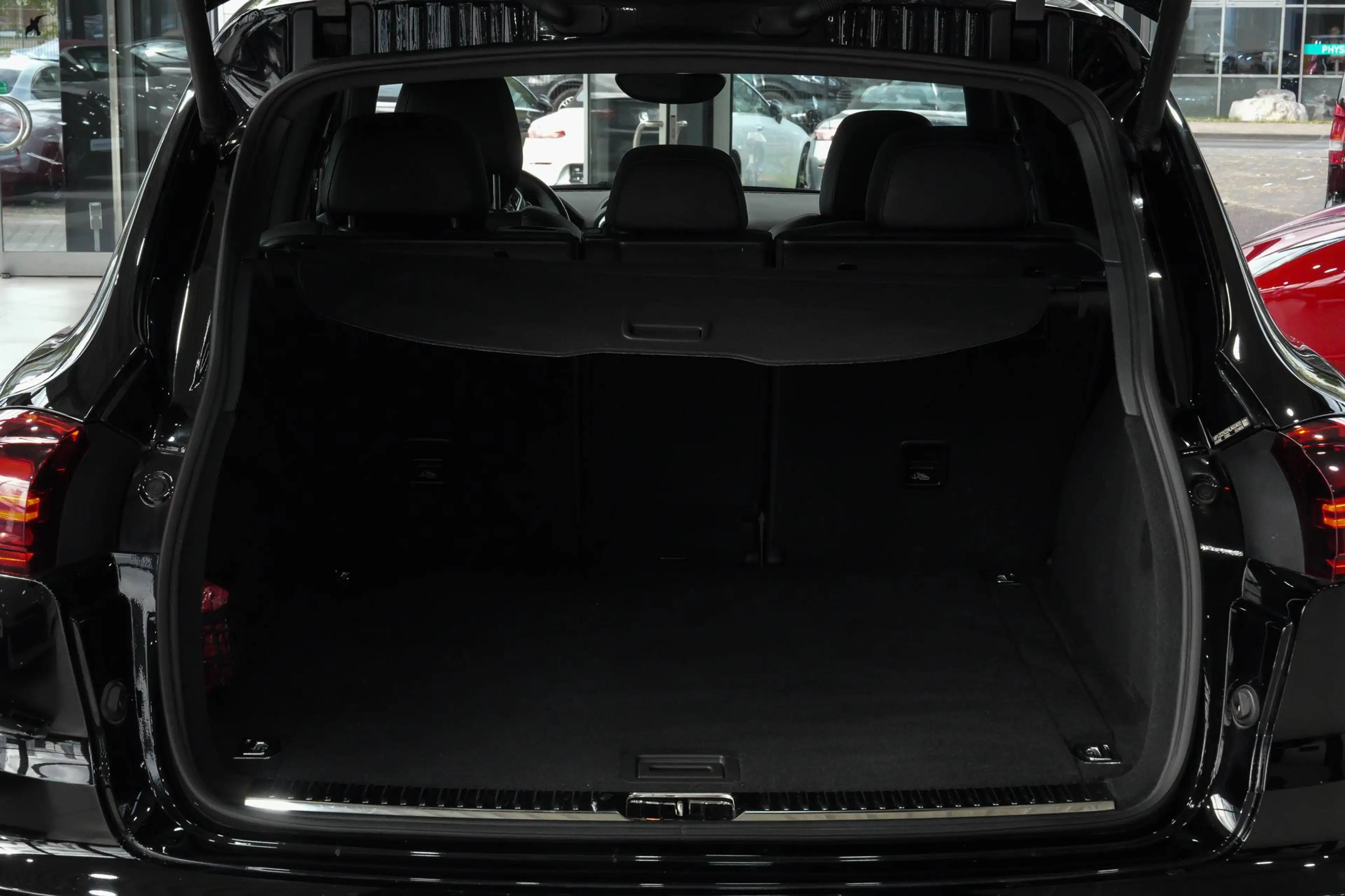 Porsche Cayenne S*LUFTFED*KAMERA*PANO*LM"21"*8-WEGE* — photo 11