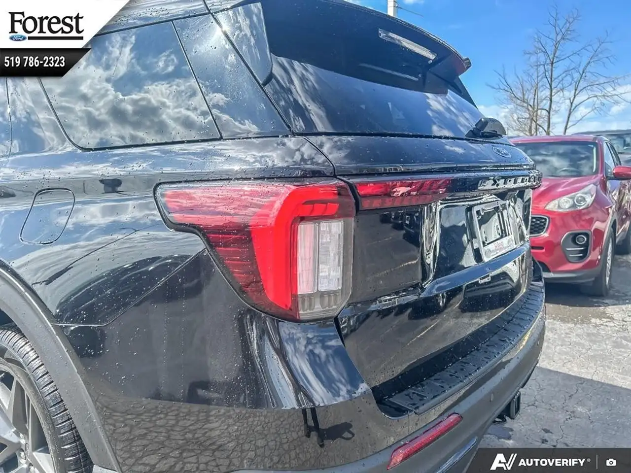 Ford Explorer снимка Ford Explorer