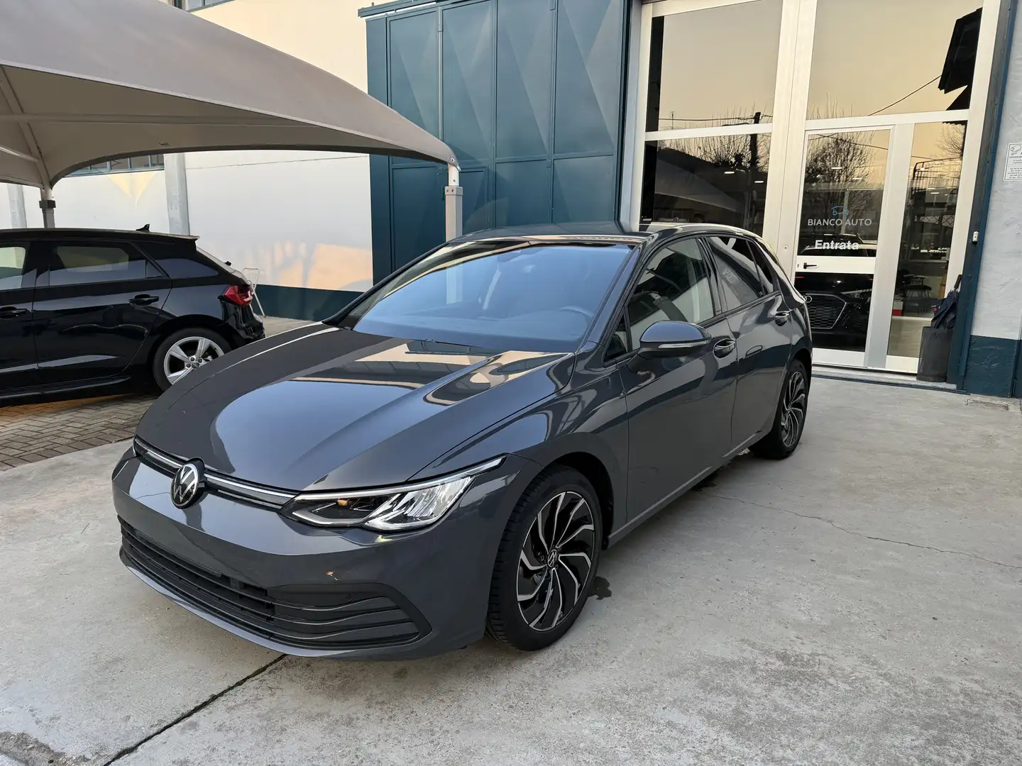 Volkswagen Golf Golf 1.5 TSI 130 CV LIFE PARI AL NUOVO - 1