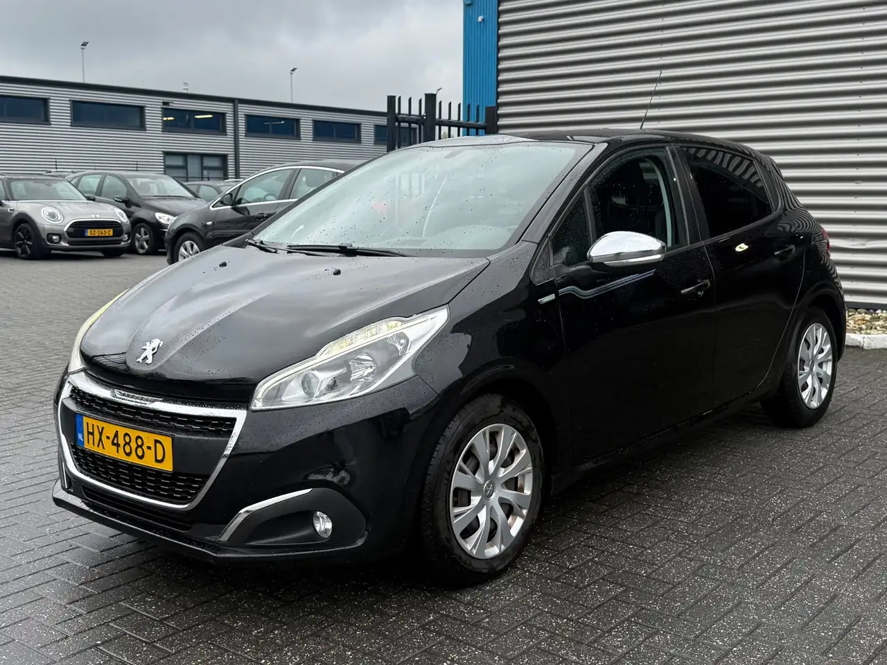 Peugeot 208