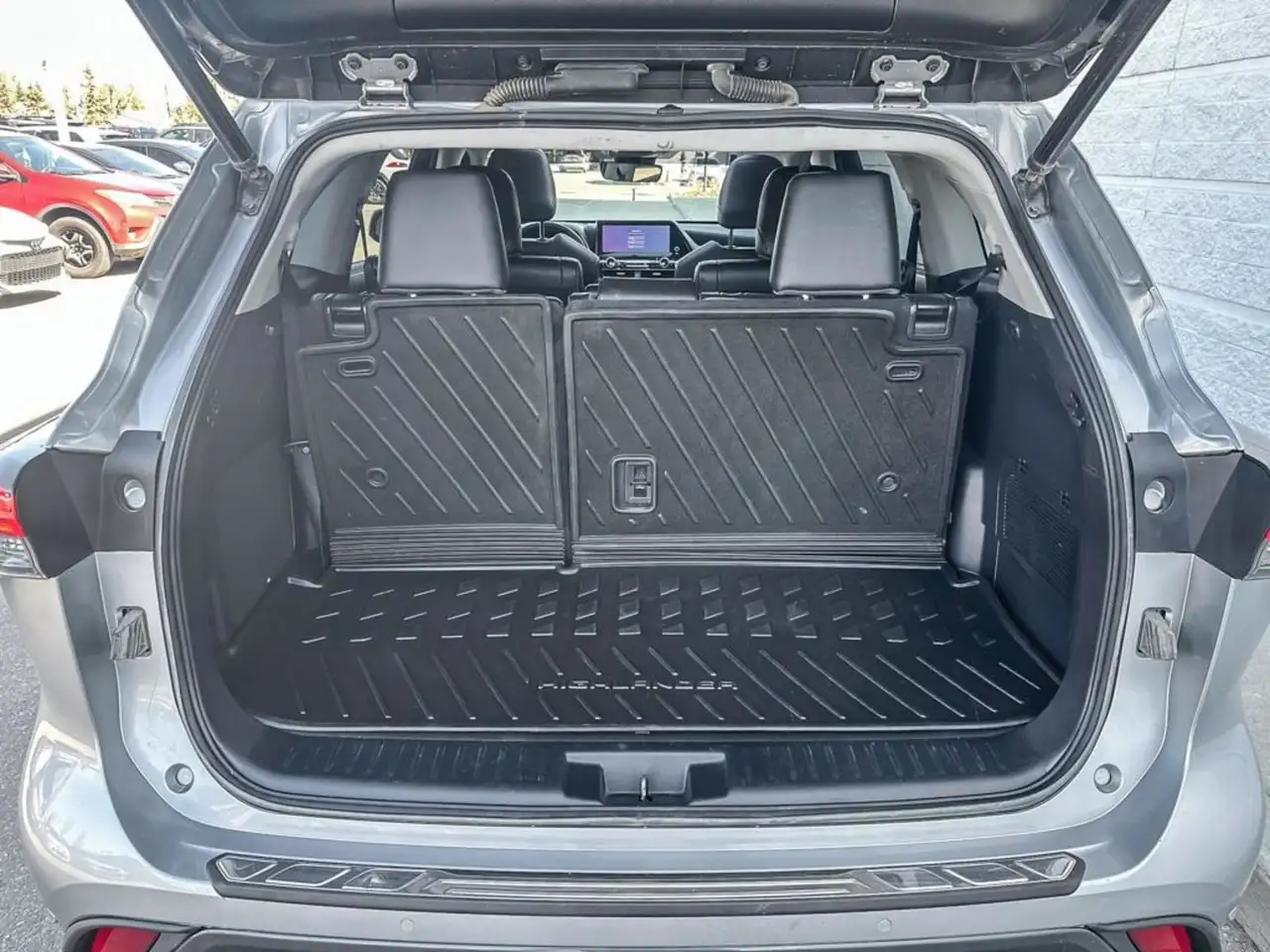 Toyota Highlander снимка Toyota Highlander