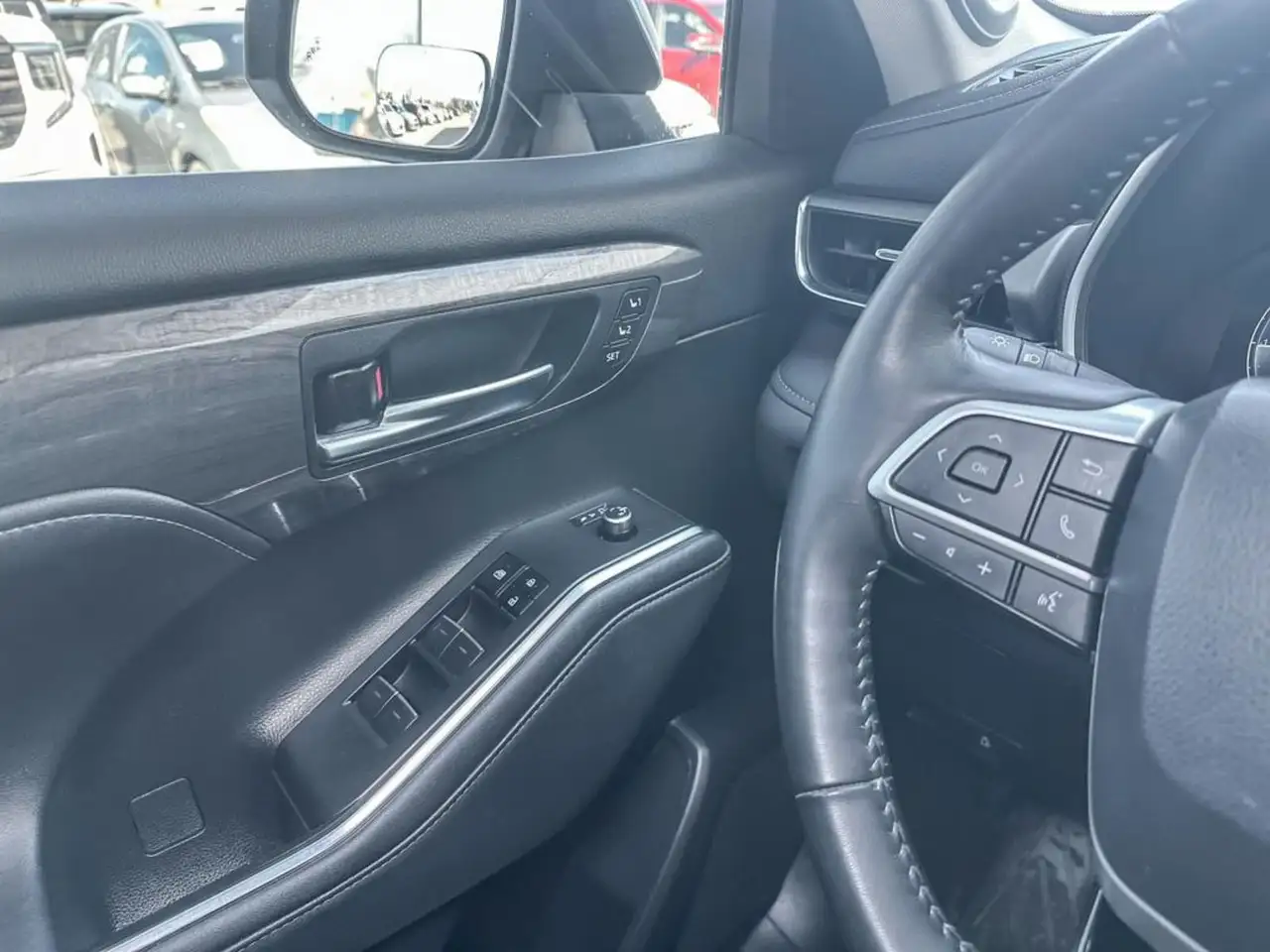 Toyota Highlander снимка Toyota Highlander