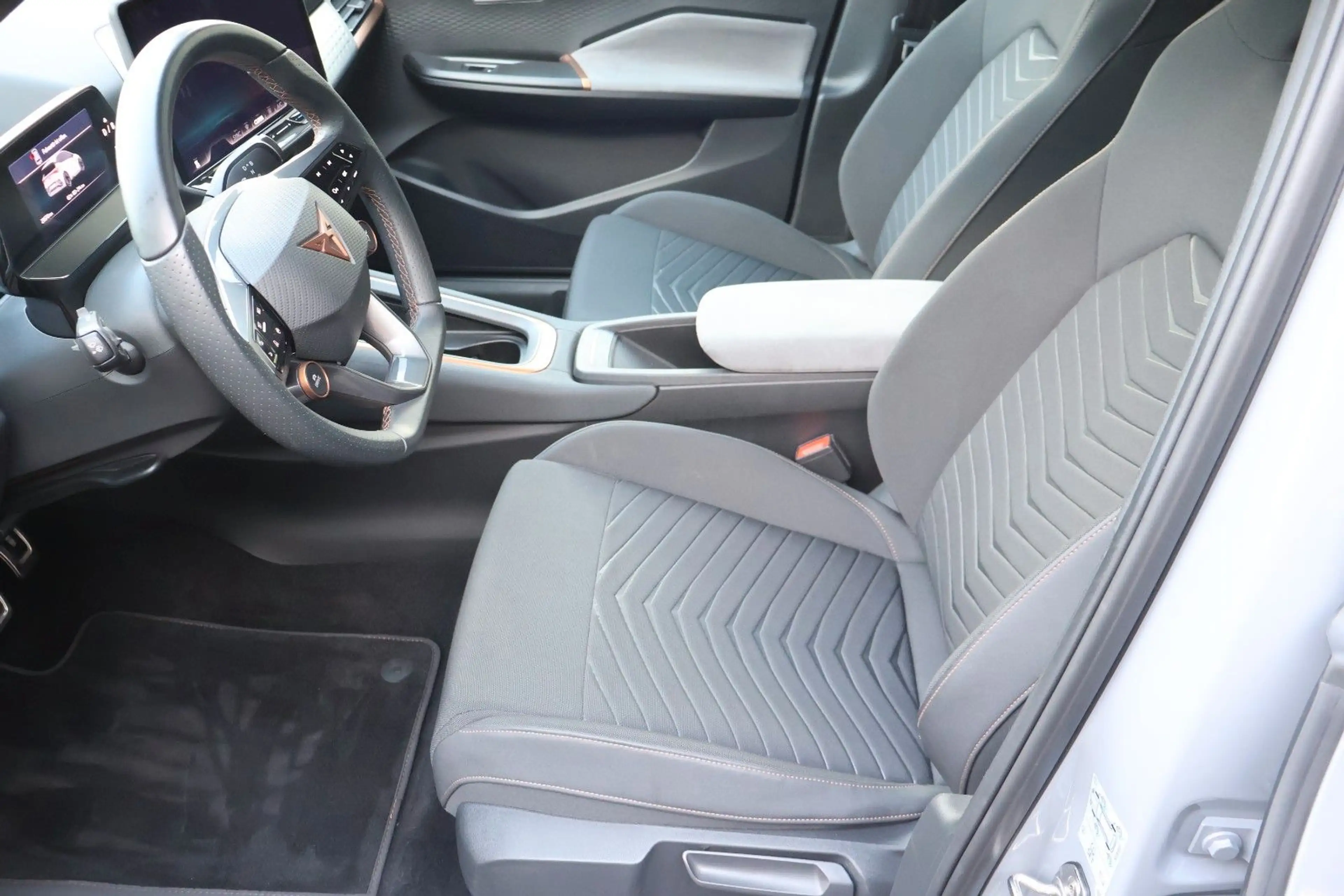CUPRA Born 170 kW Alu 19 Zoll/Batterie 63 kWh — photo 18