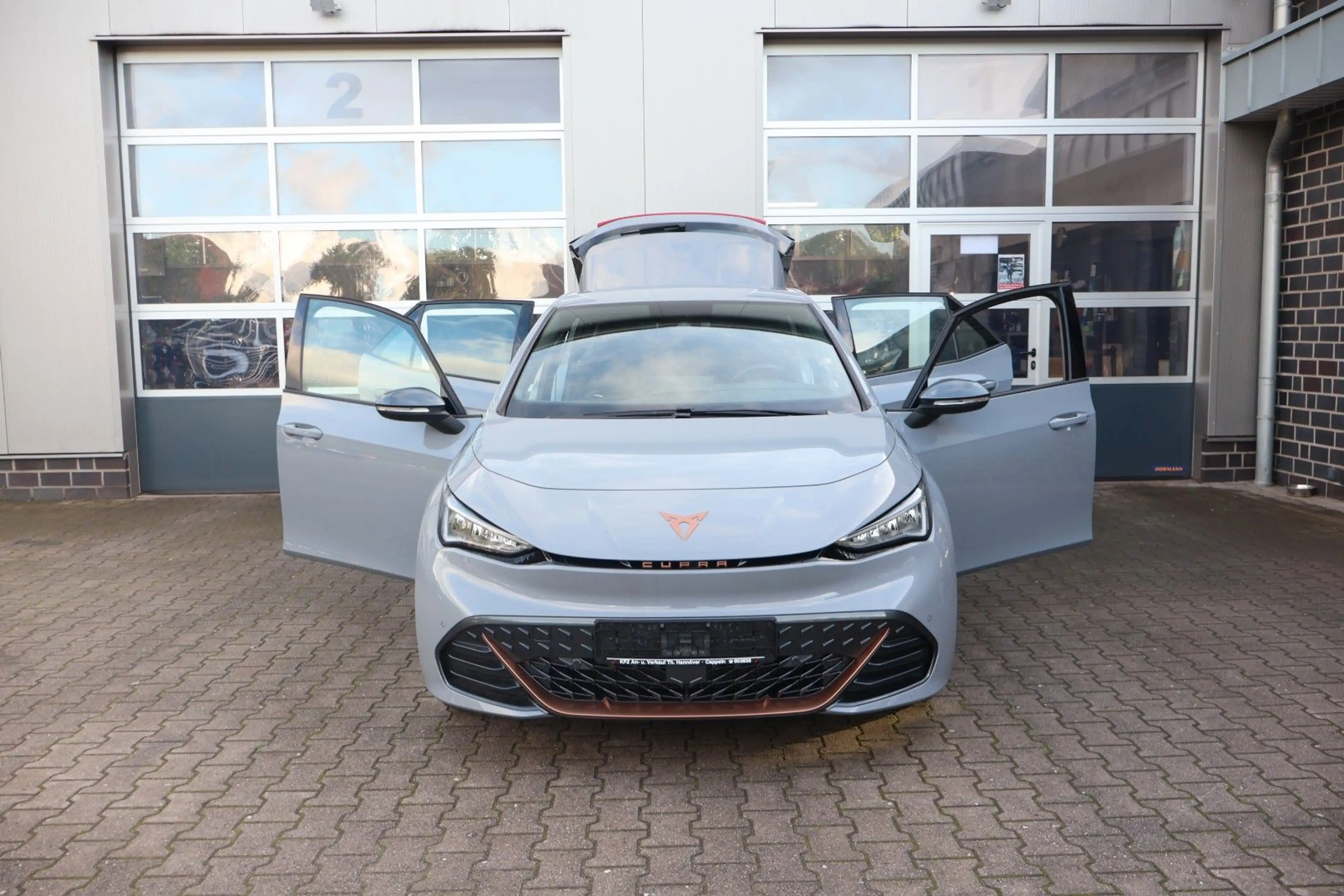 CUPRA Born 170 kW Alu 19 Zoll/Batterie 63 kWh — photo 12