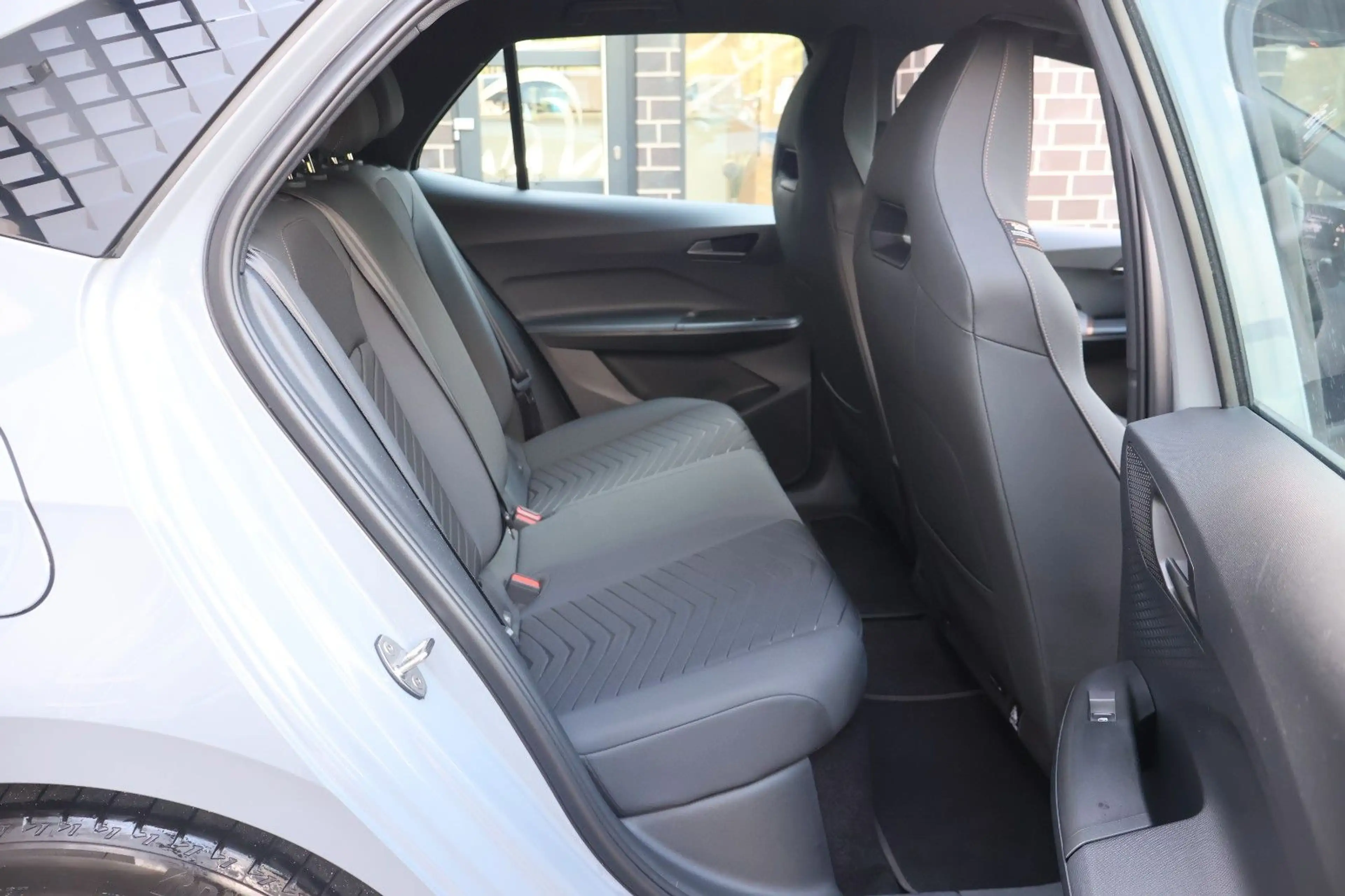 CUPRA Born 170 kW Alu 19 Zoll/Batterie 63 kWh — photo 11