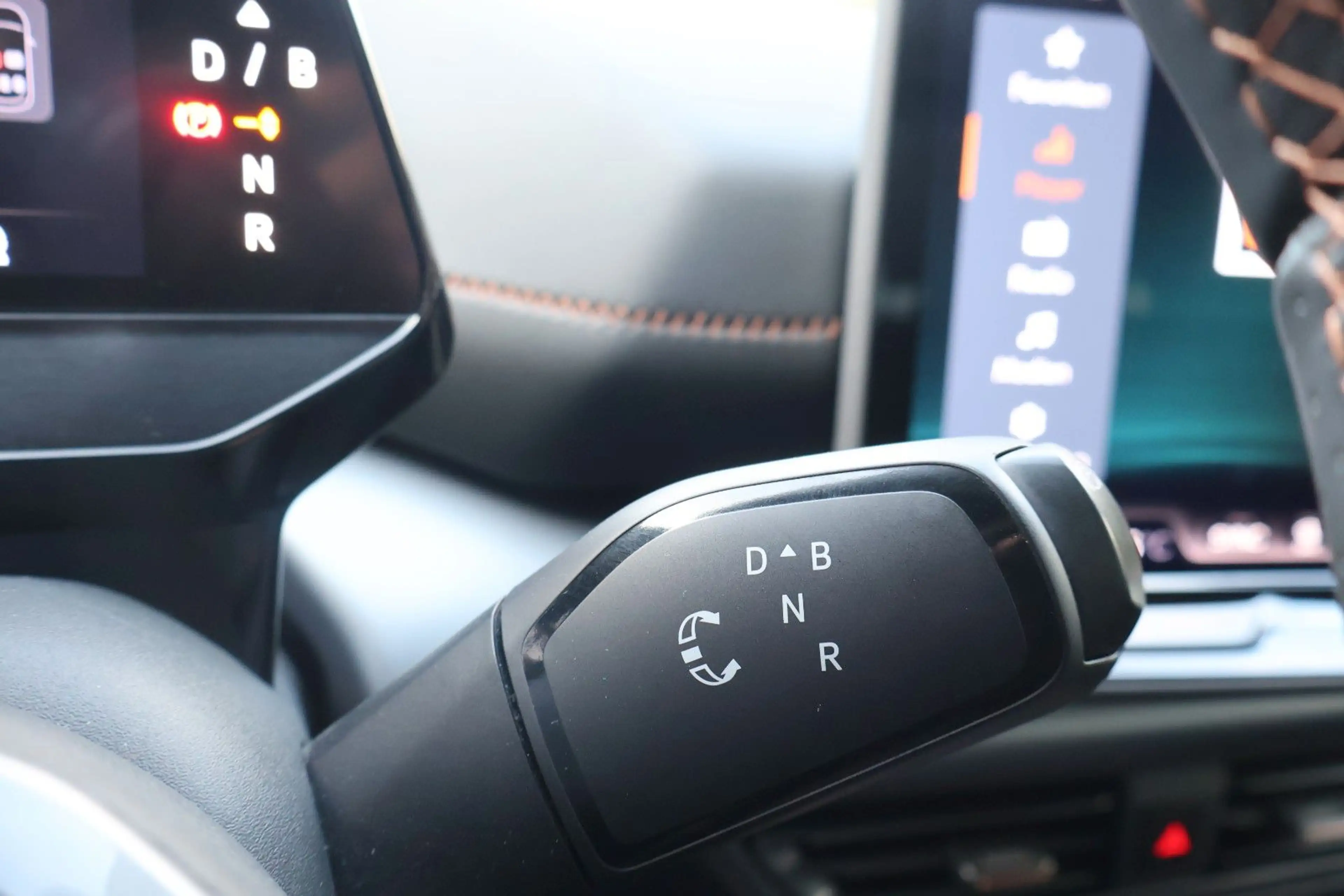 CUPRA Born 170 kW Alu 19 Zoll/Batterie 63 kWh — photo 22