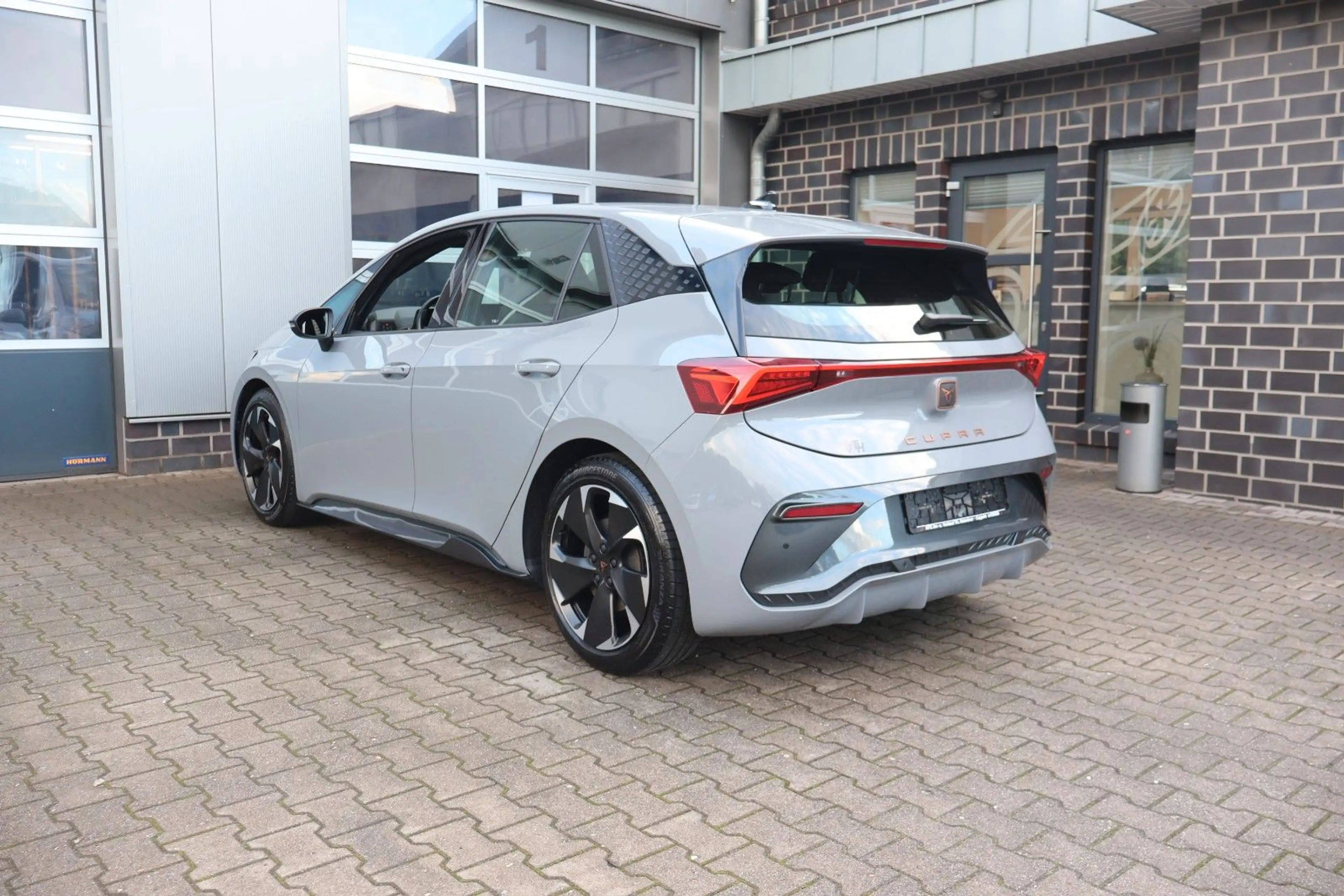 CUPRA Born 170 kW Alu 19 Zoll/Batterie 63 kWh — photo 35