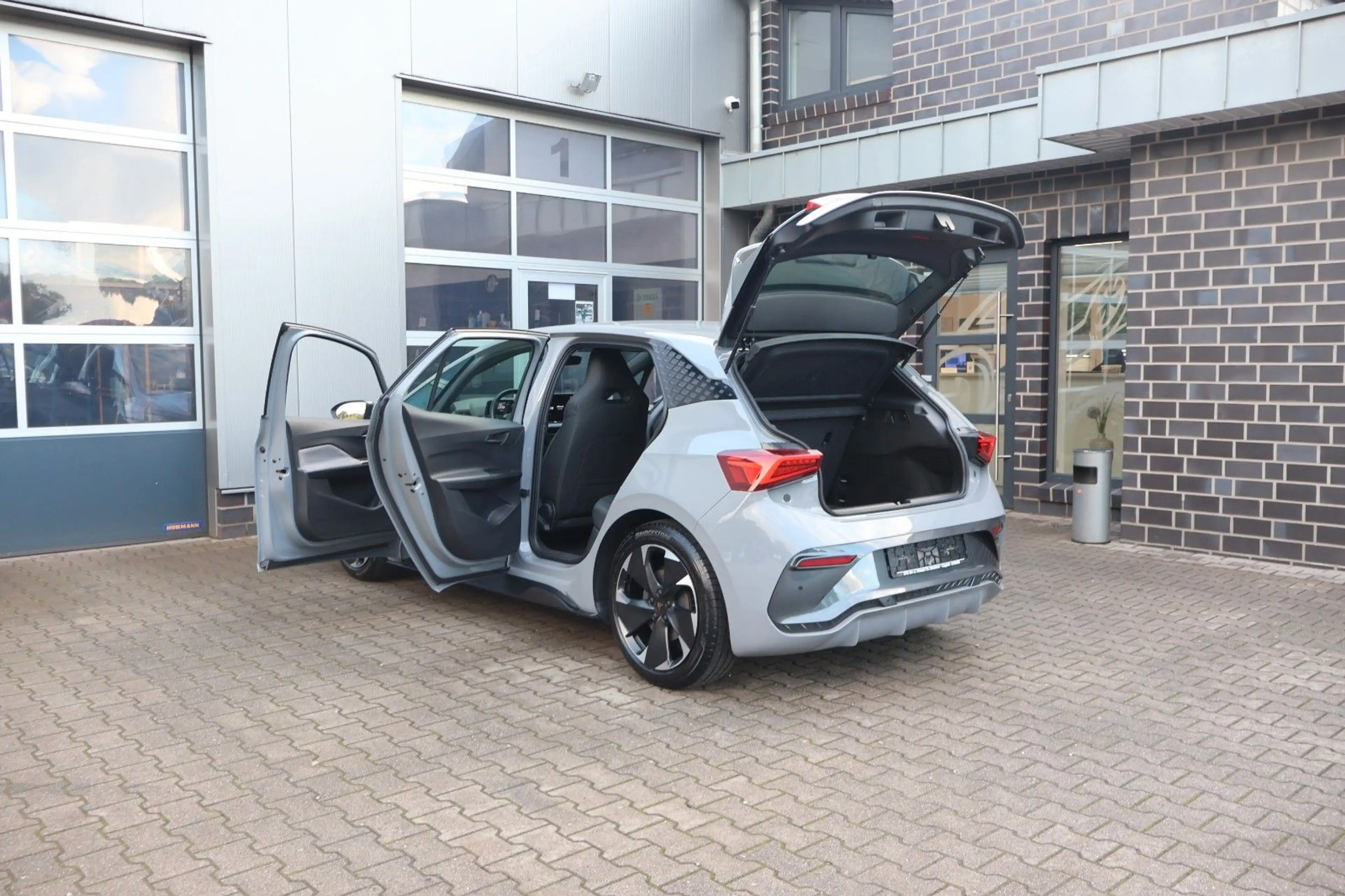 CUPRA Born 170 kW Alu 19 Zoll/Batterie 63 kWh — photo 43