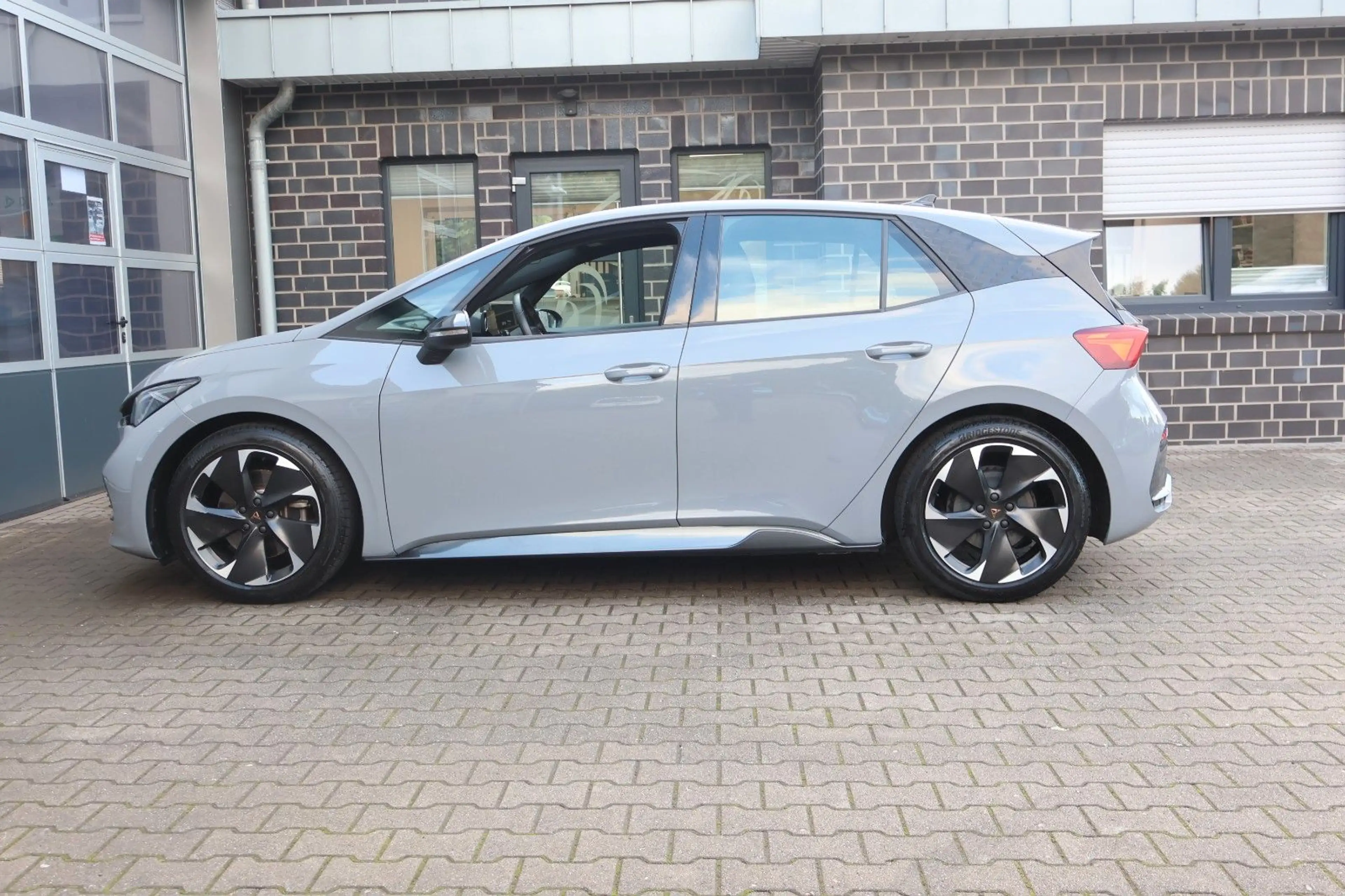 CUPRA Born 170 kW Alu 19 Zoll/Batterie 63 kWh — photo 38