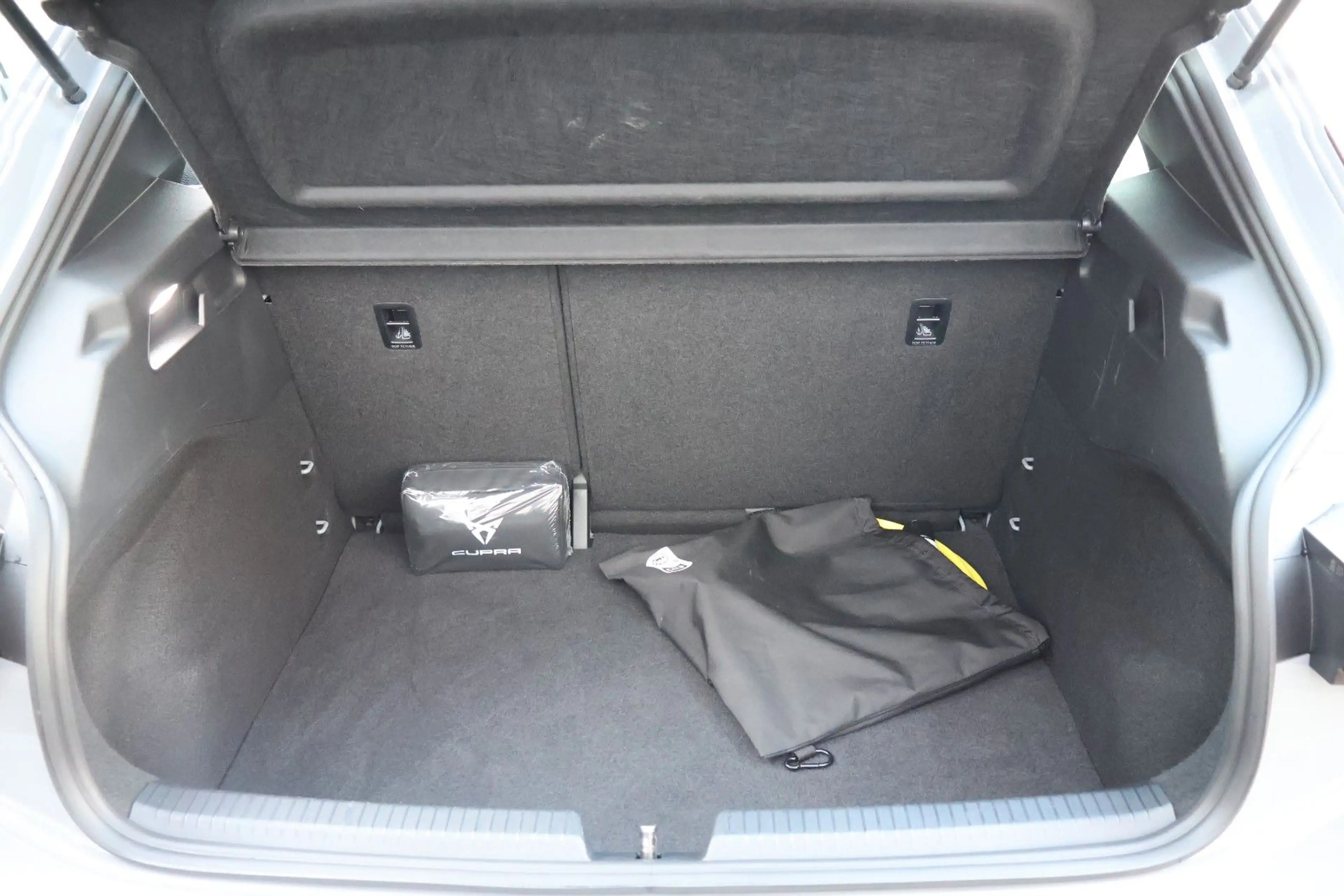 CUPRA Born 170 kW Alu 19 Zoll/Batterie 63 kWh — photo 15