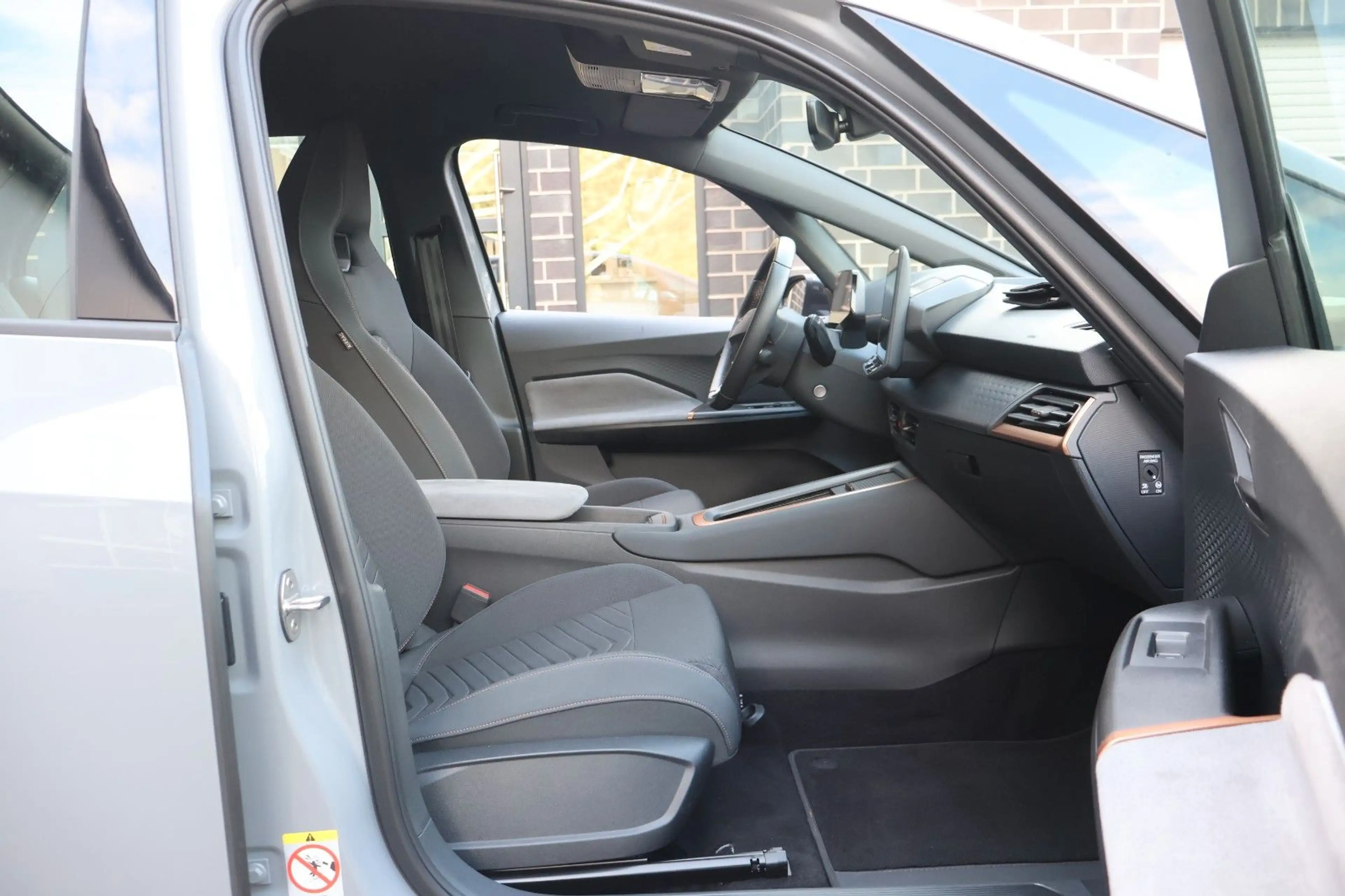 CUPRA Born 170 kW Alu 19 Zoll/Batterie 63 kWh — photo 9