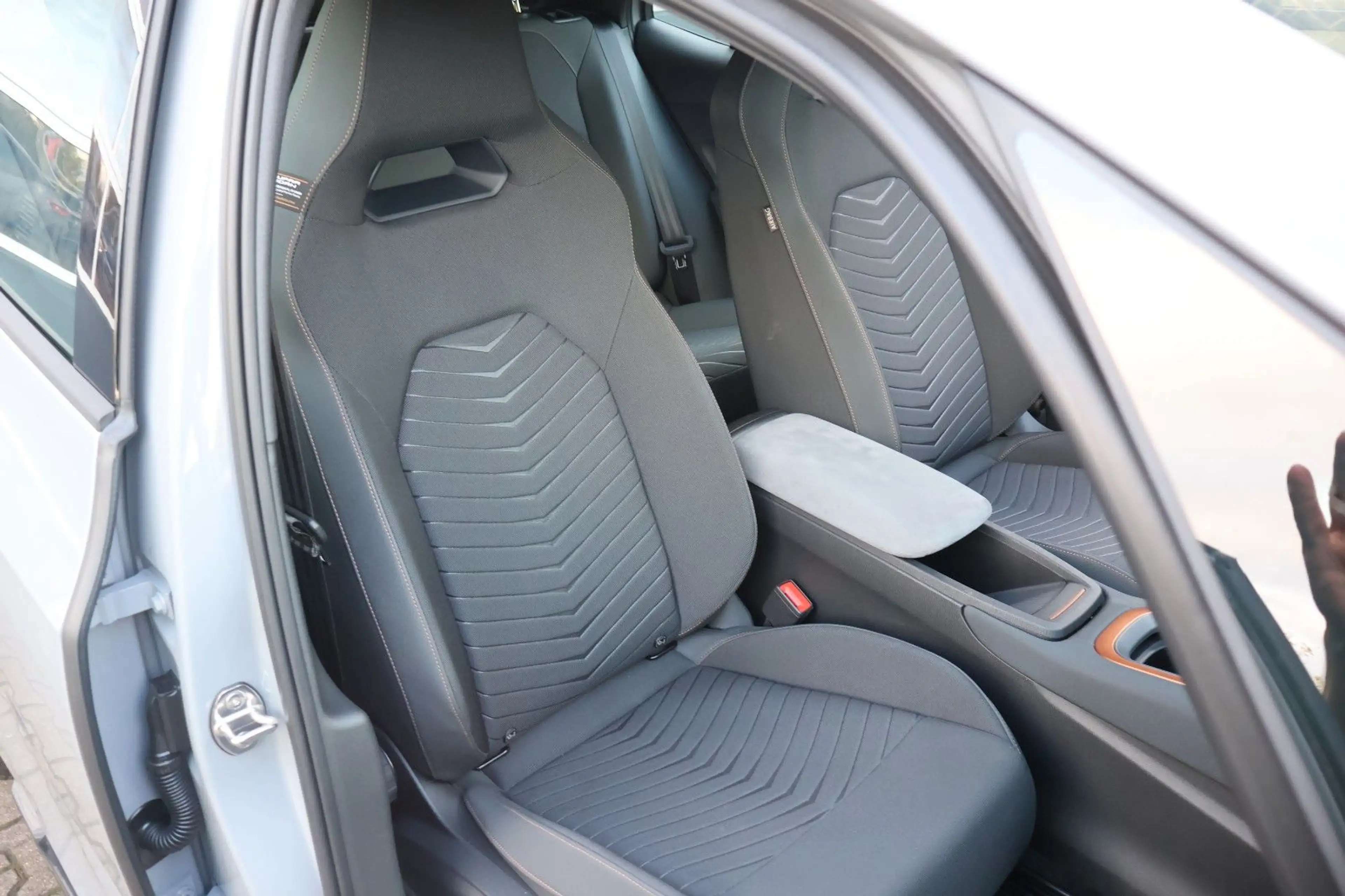 CUPRA Born 170 kW Alu 19 Zoll/Batterie 63 kWh — photo 10