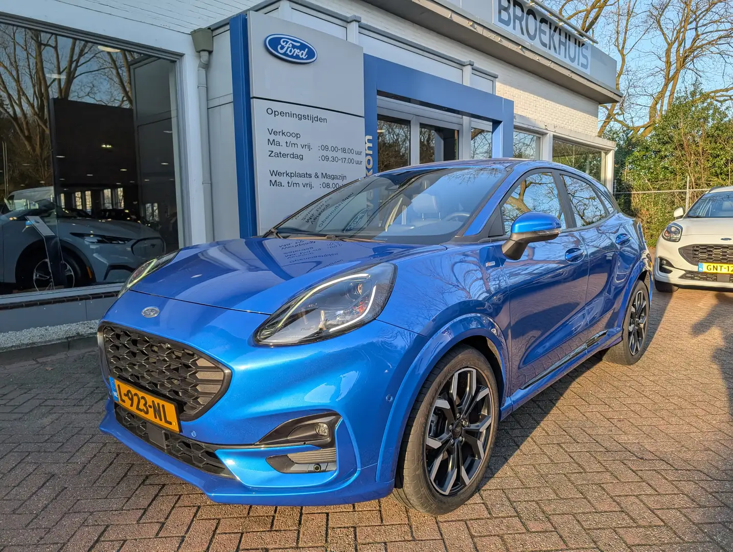 Ford Puma | Winterpack | Parkingpack | Adap. Cruise | Fabrie Blauw - 1