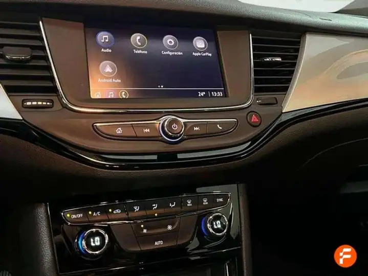 Opel Astra 2020, foto 11