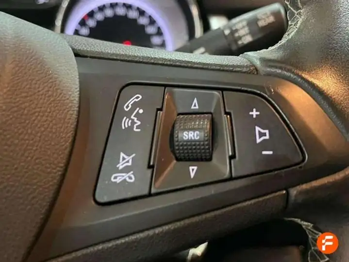 Opel Astra 2020, foto 19