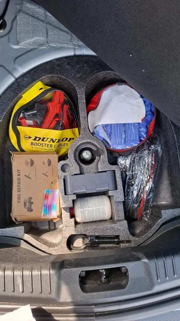 Ford Mondeo Mondeo Ghia X 2,0 TDCi DPF Ghia X Silber - 2