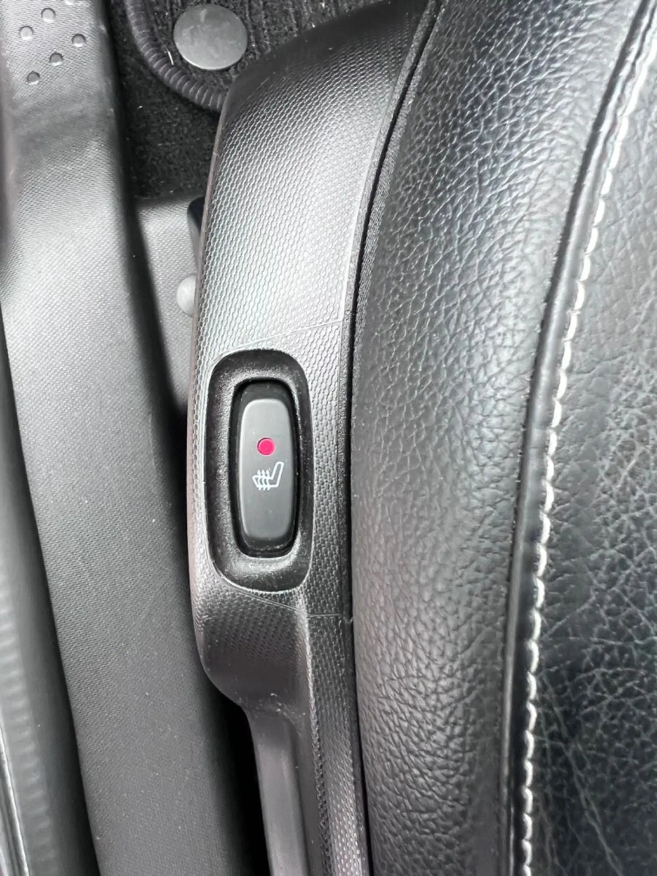 smart forTwo *PRIME*NAVI*LEDER*SITZHEIZUNG*90PS*SPORT* — photo 11