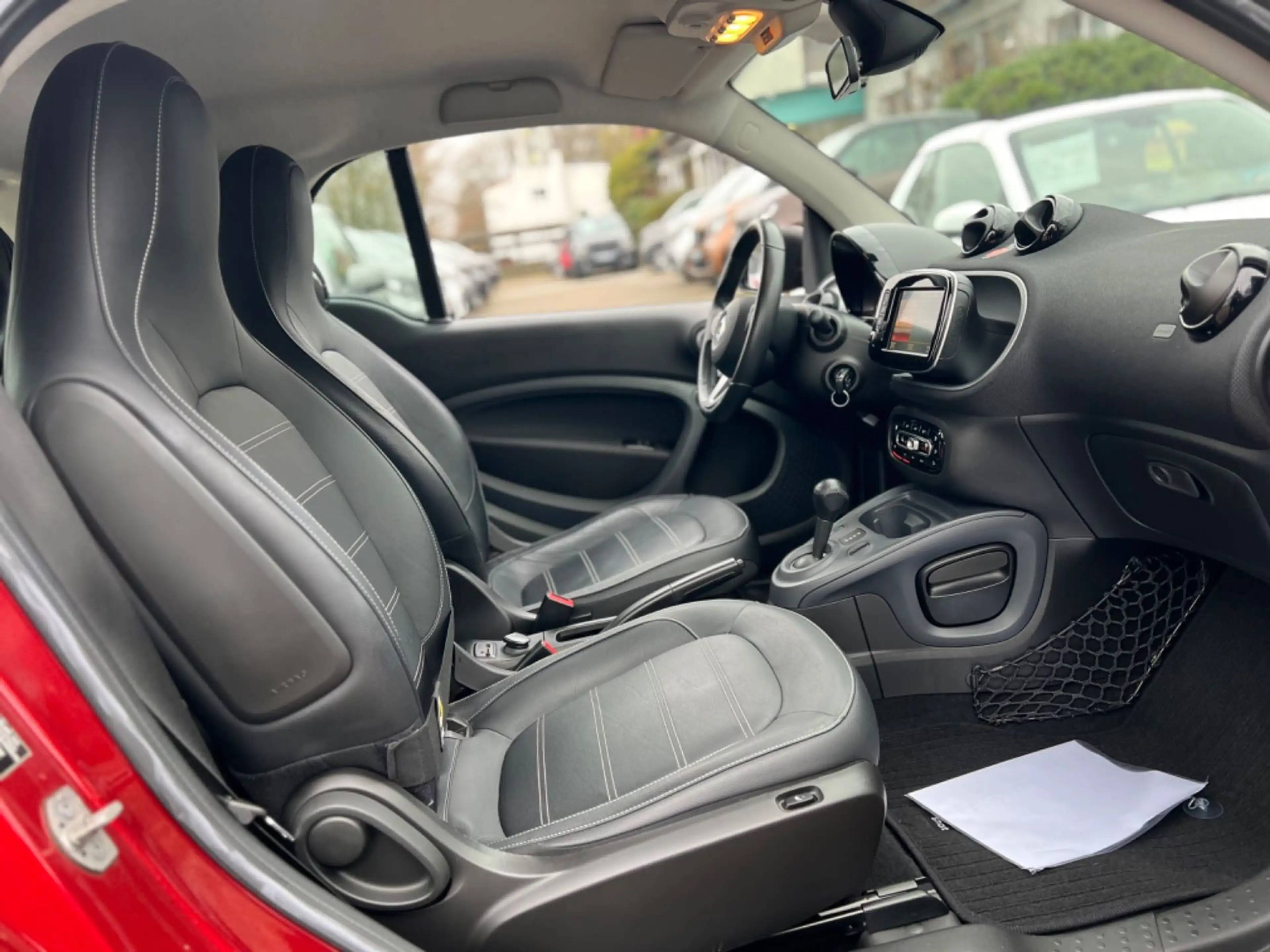smart forTwo *PRIME*NAVI*LEDER*SITZHEIZUNG*90PS*SPORT* — photo 13