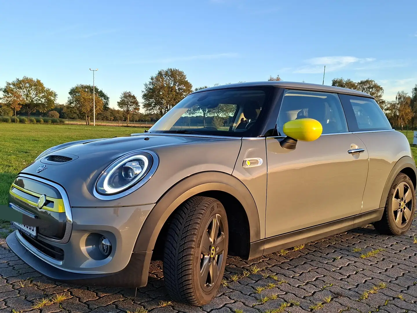 MINI Cooper SE Mini Cooper SE Trim S Grau - 2