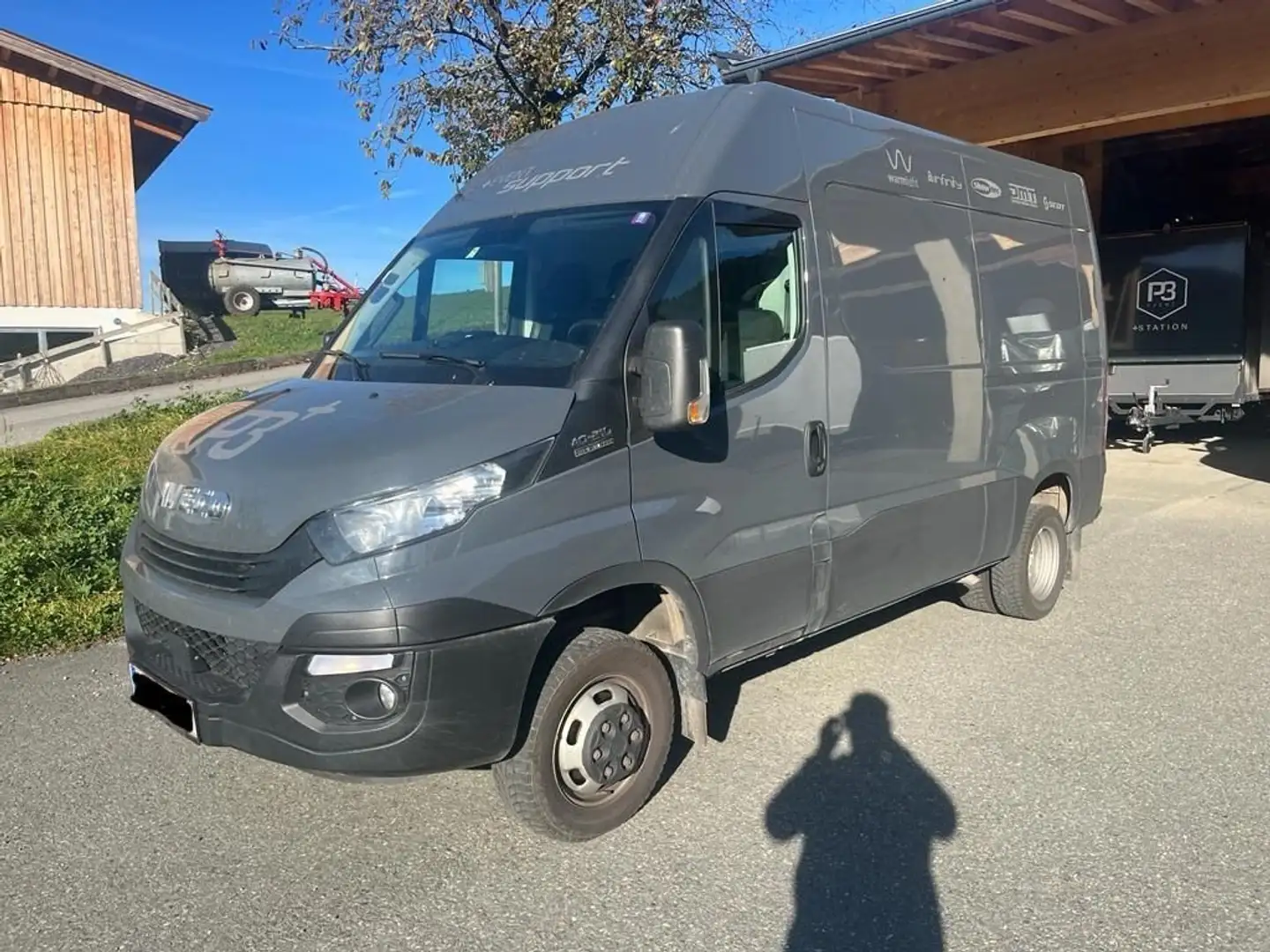 Iveco Daily 35C 3520 (40C Modell - heruntertypisiert) Grau - 2