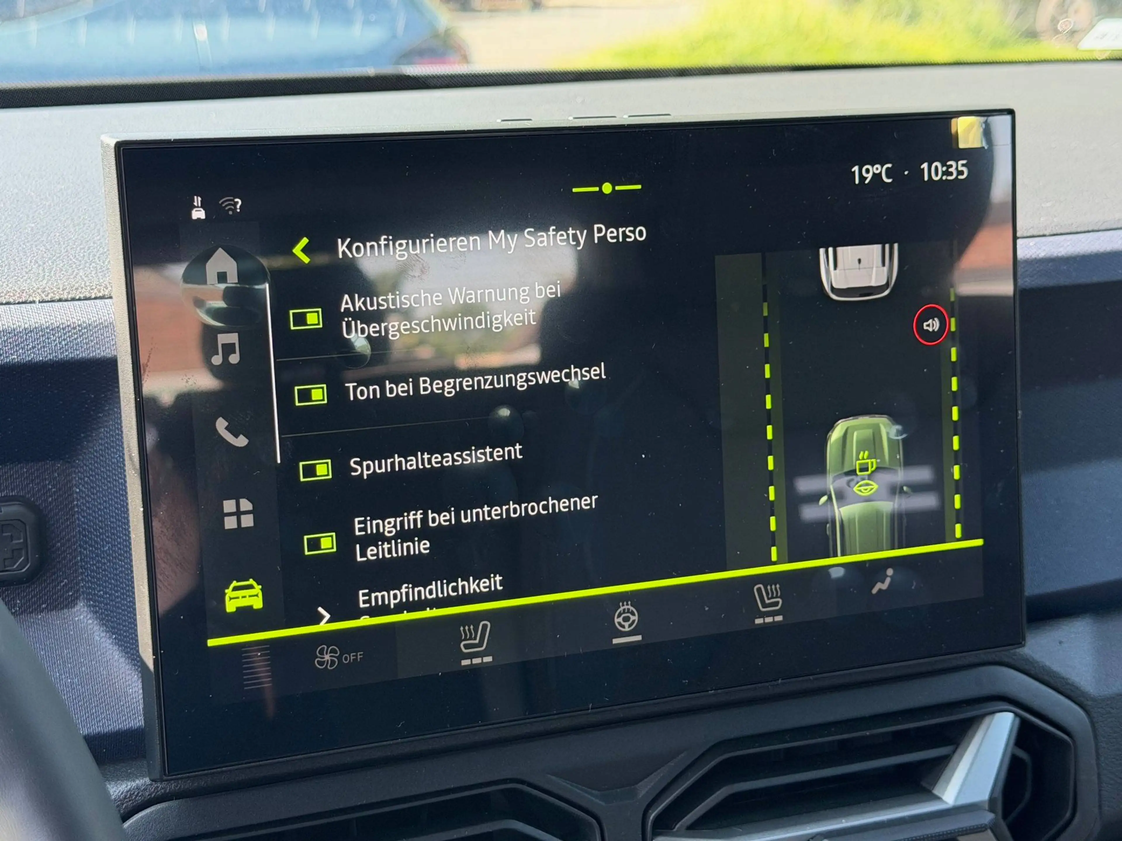 Dacia Duster ECO-G 120 Expression AUTOMATIK — photo 10