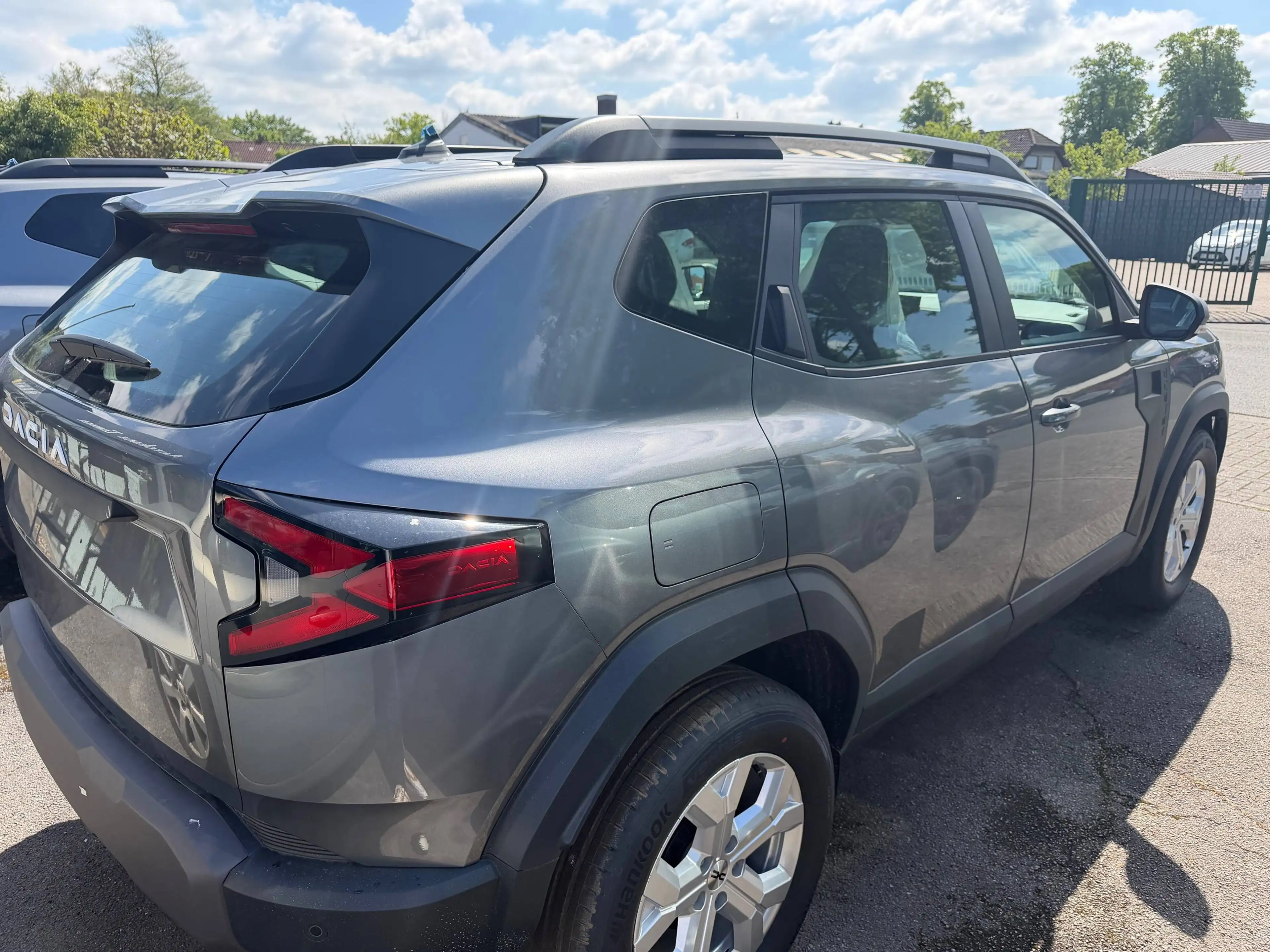 Dacia Duster ECO-G 120 Expression AUTOMATIK — photo 3