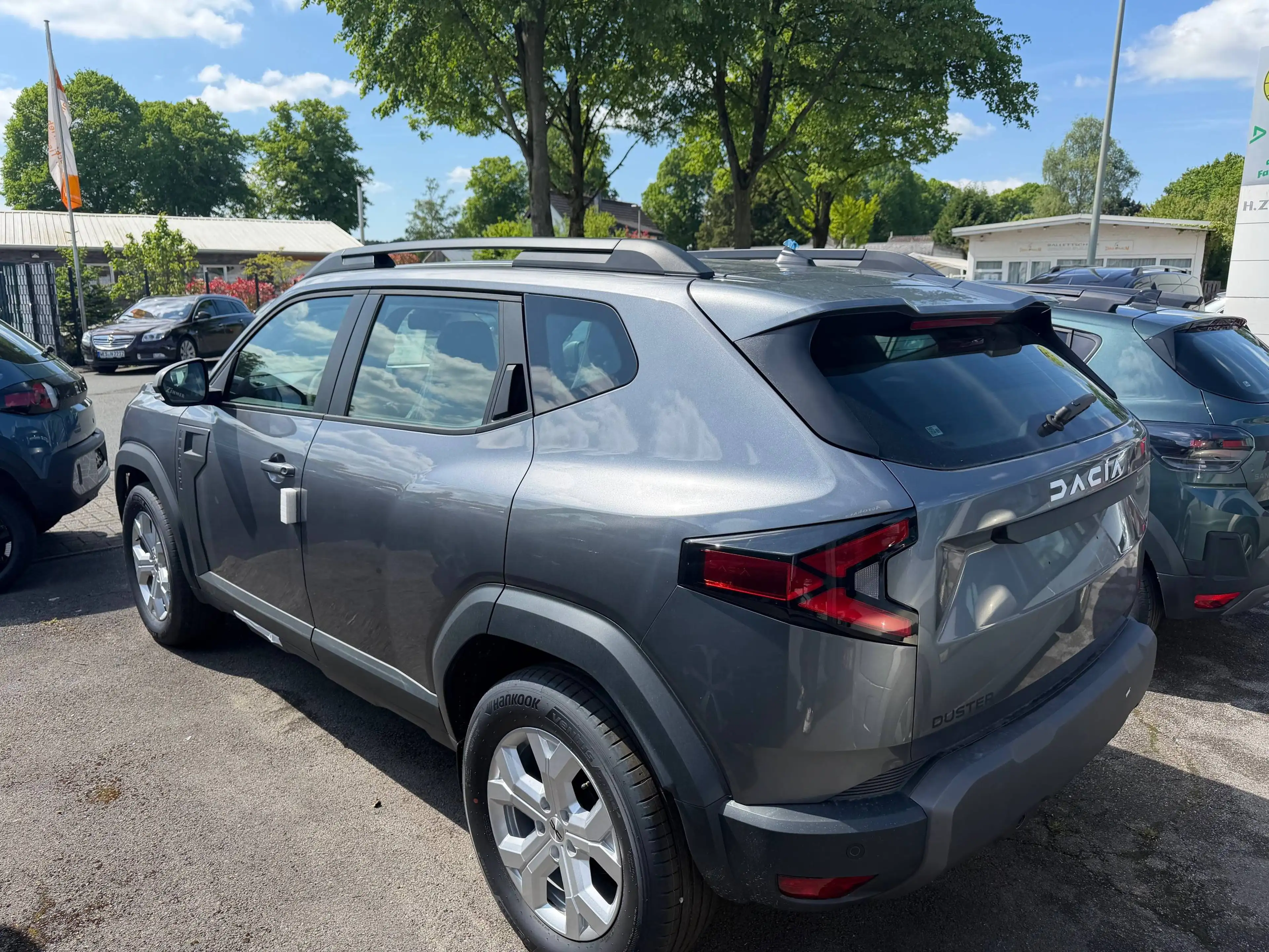 Dacia Duster ECO-G 120 Expression AUTOMATIK — photo 2