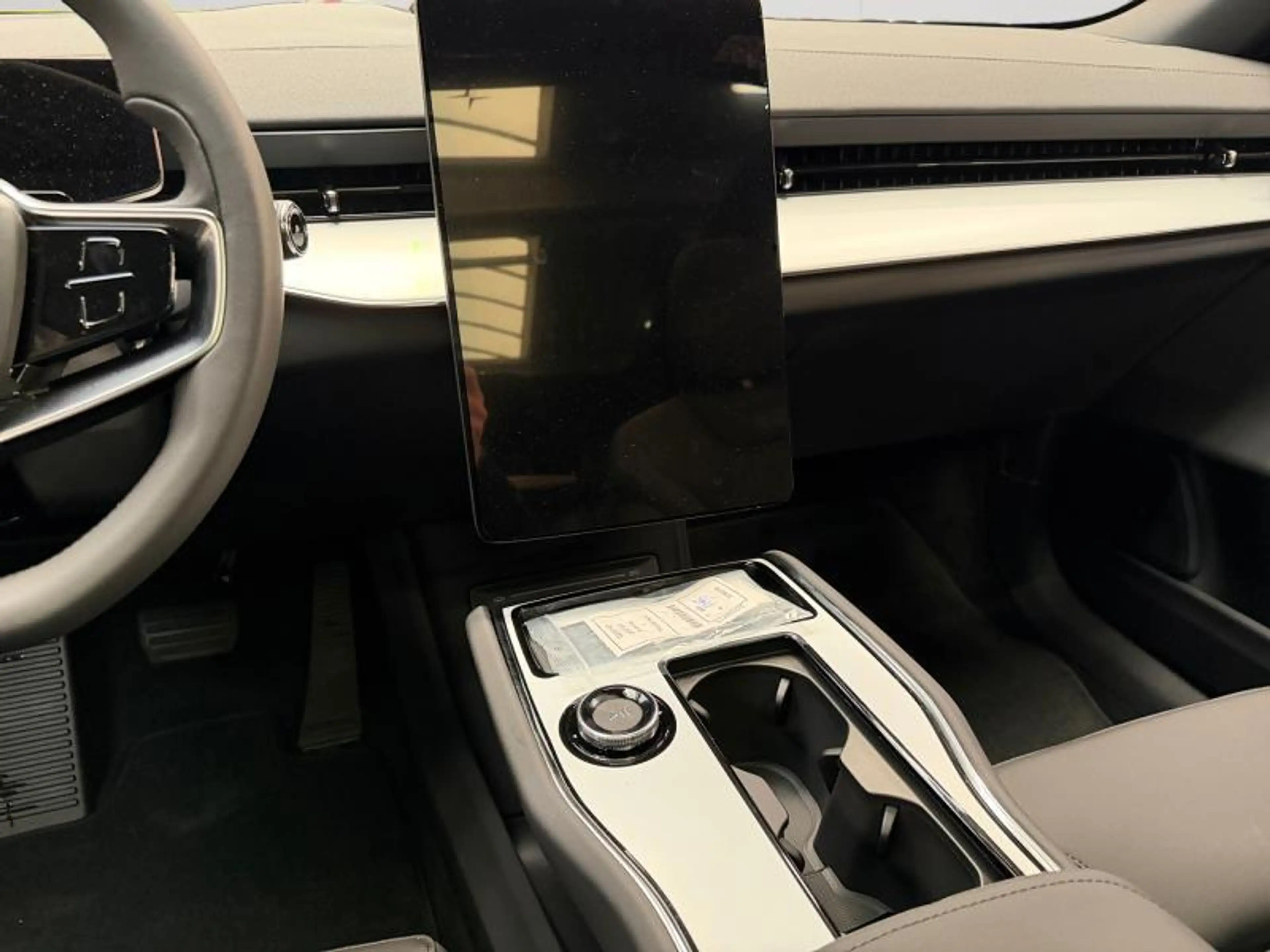 Polestar 3 LRSM — photo 11