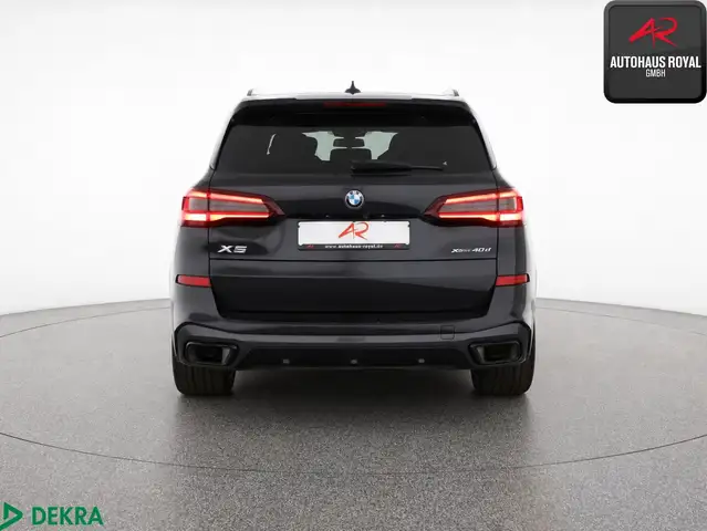BMW X5 view 4