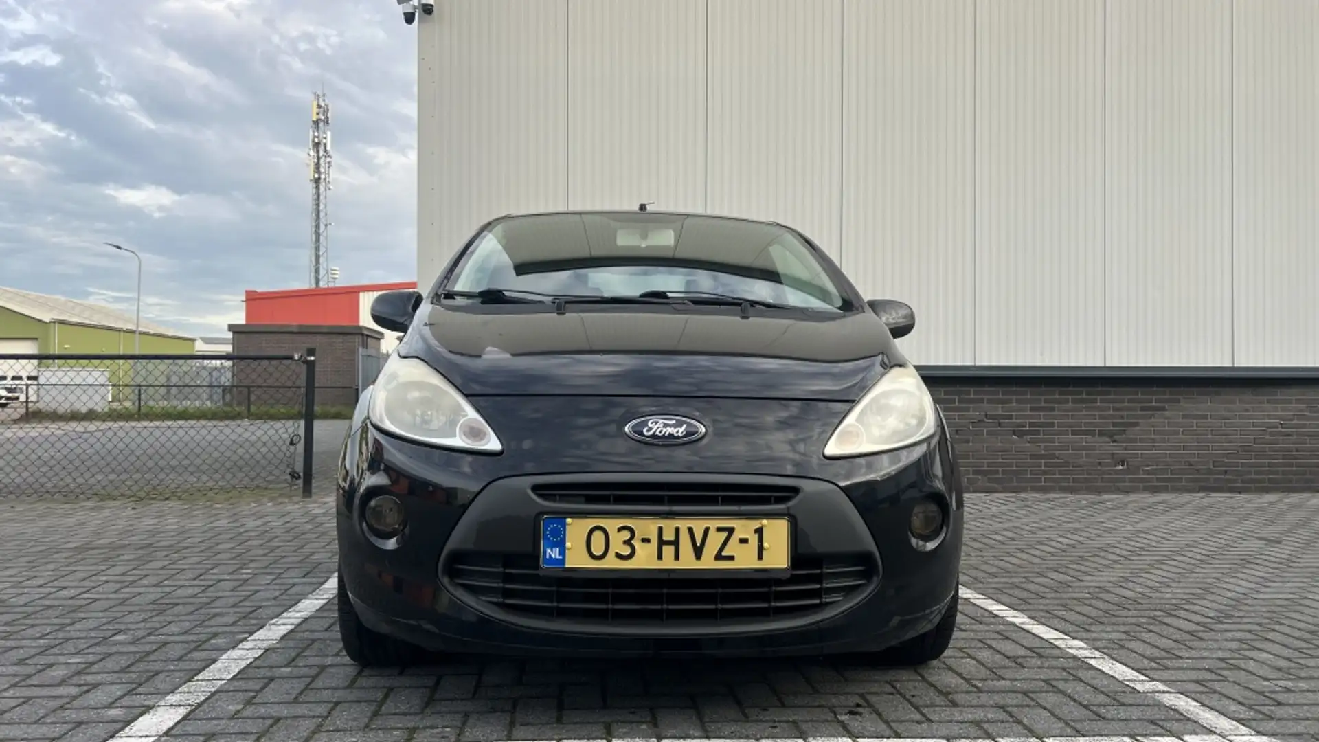 Ford Ka/Ka+ 1.2 Titanium Zwart - 2