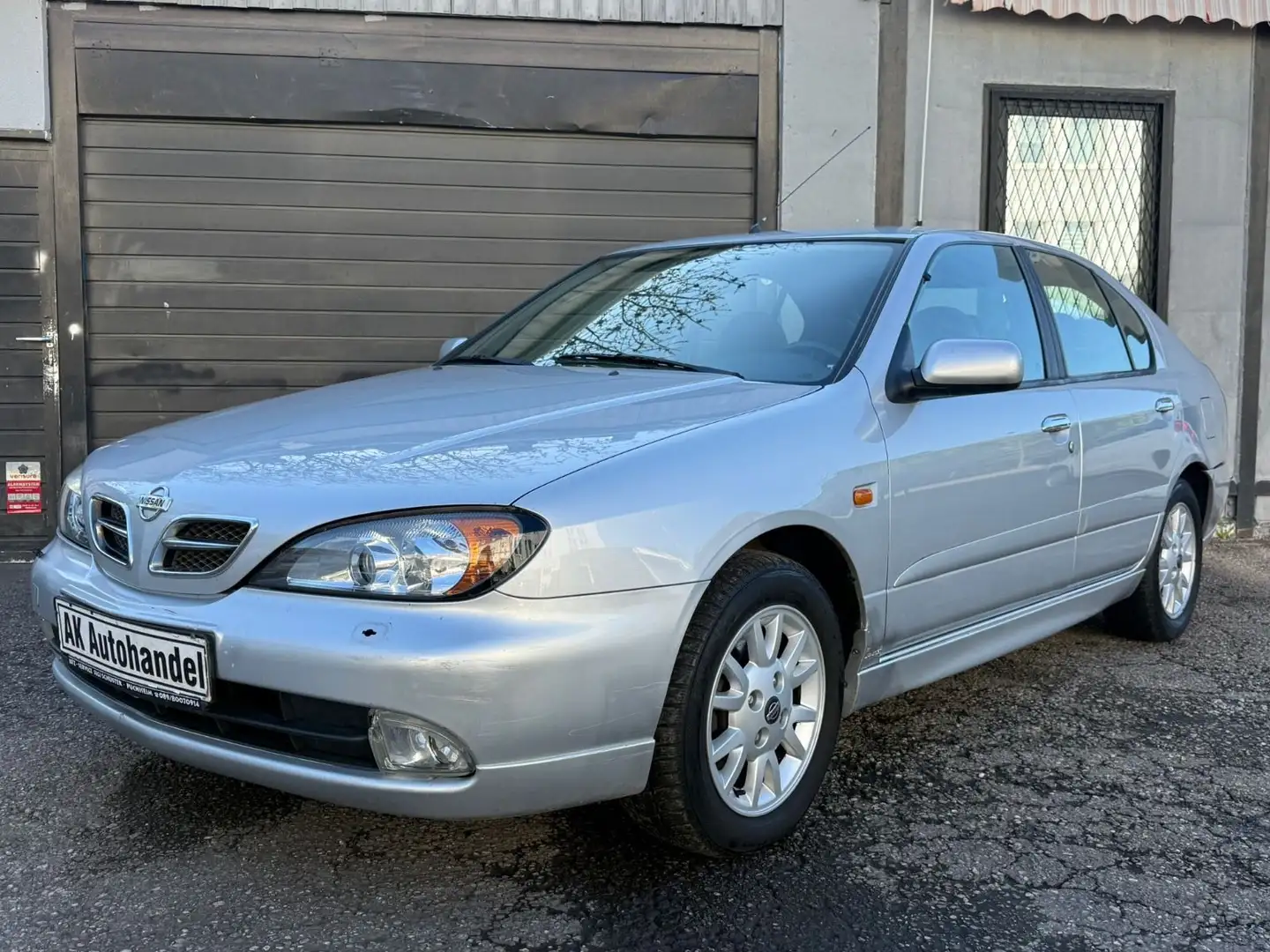 Nissan Primera 1.8 Elegance Lim Klima Silber - 1