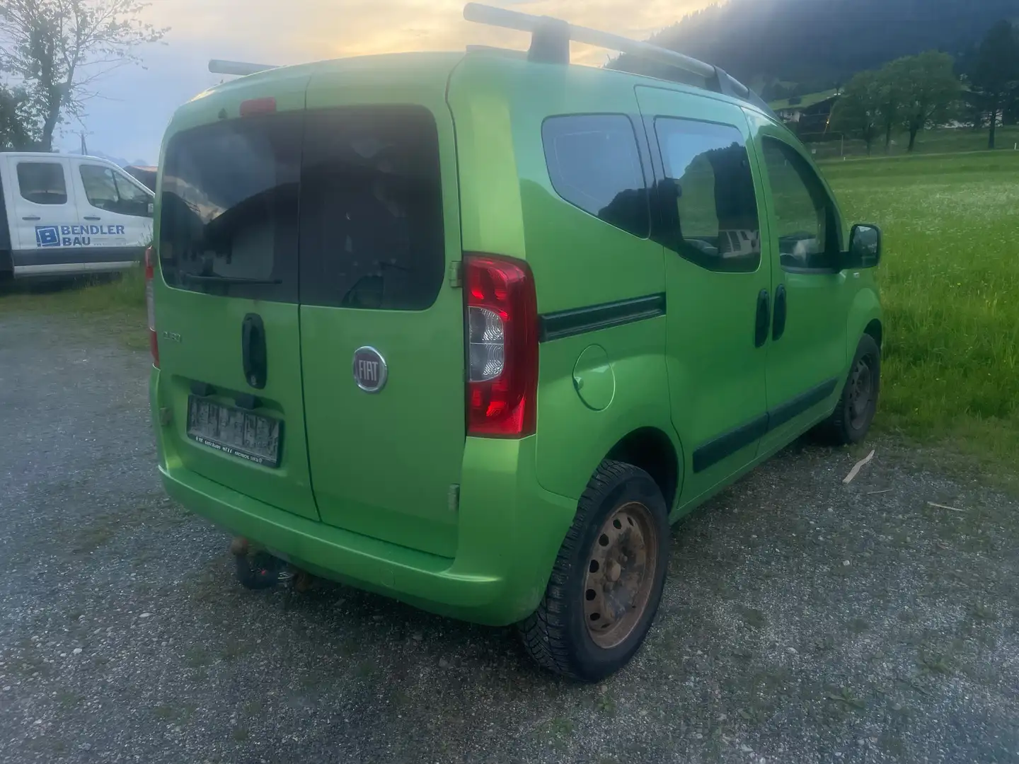 Fiat Qubo Fiorino Qubo 1,4 Natural Power 70 Active Active Grün - 2