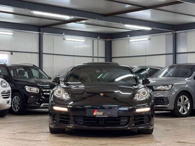Porsche Panamera CHRONO*AIR*DIST*AHK*MEMO*BOSE*SDACH*20´