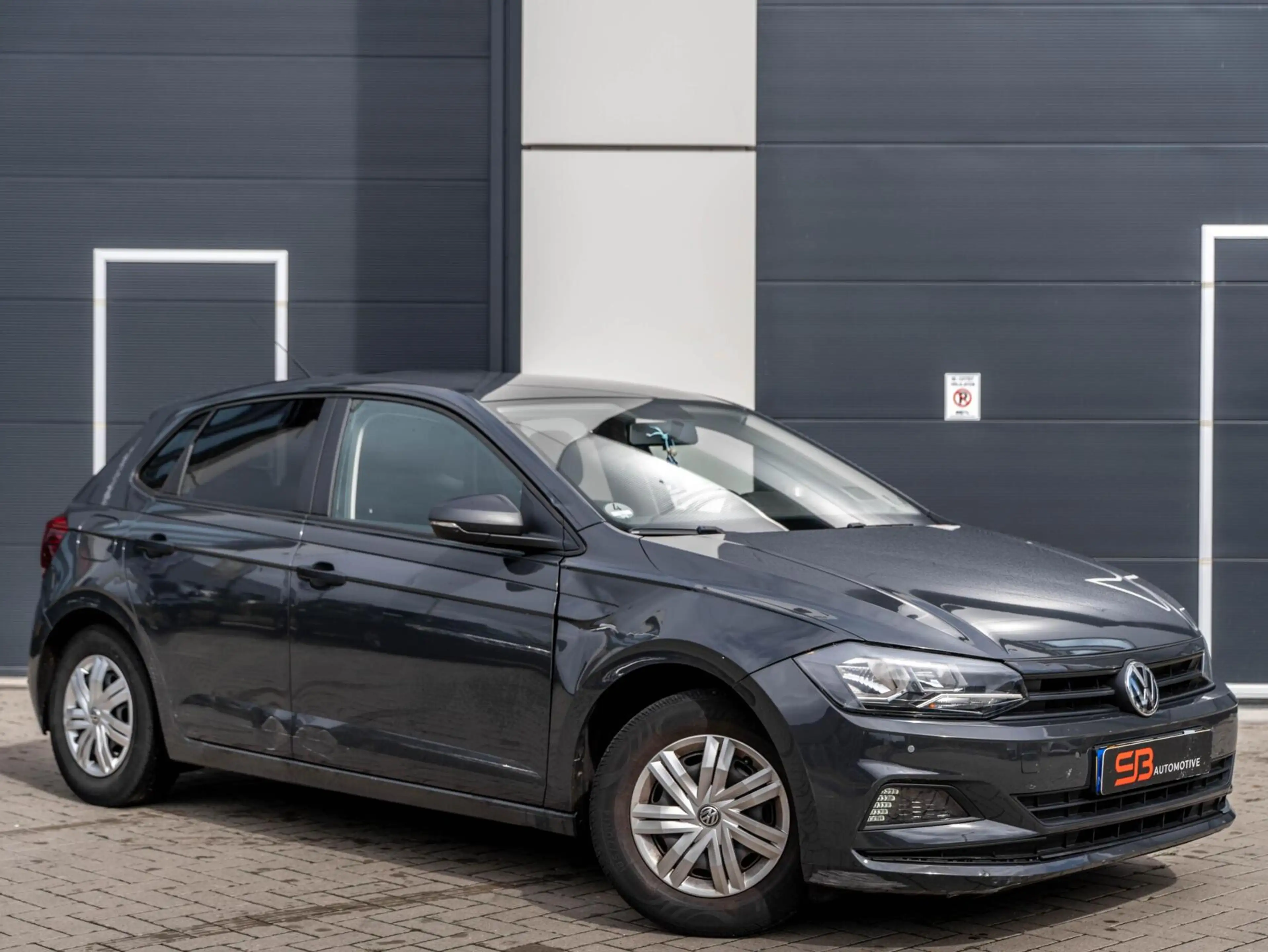Volkswagen Polo 1.0 MPI Trendline — photo 5