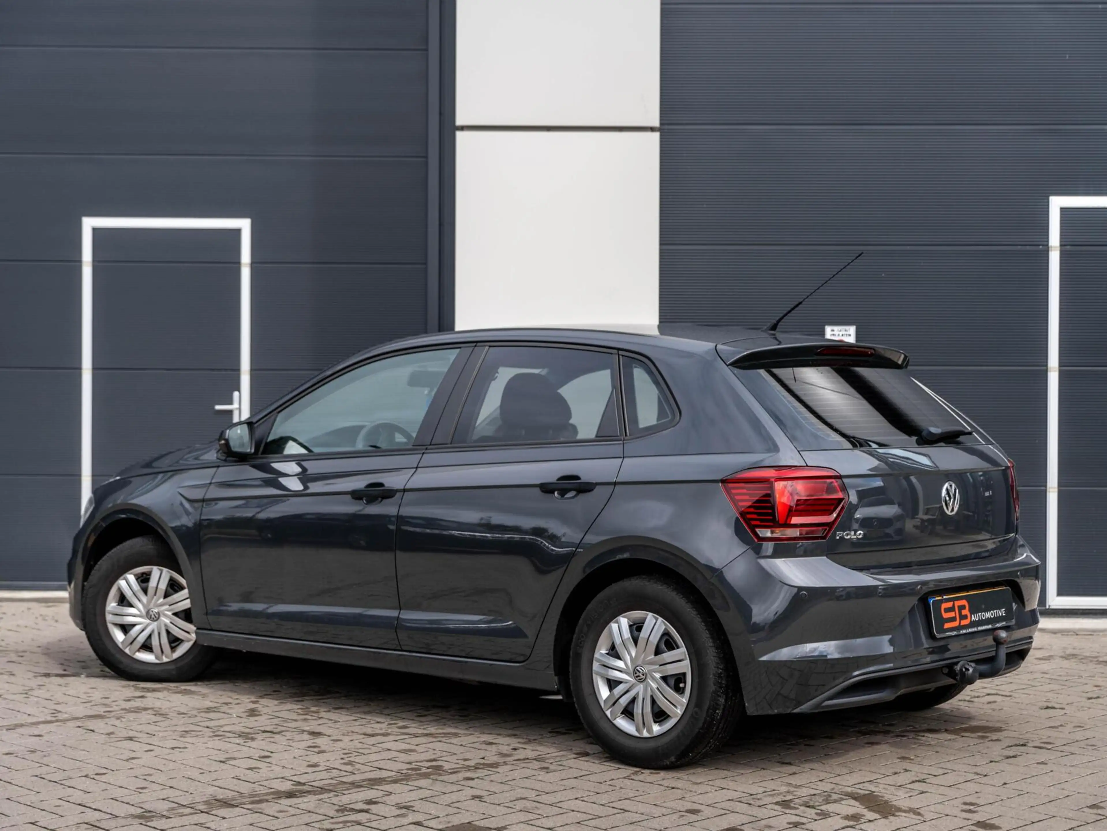 Volkswagen Polo 1.0 MPI Trendline — photo 10