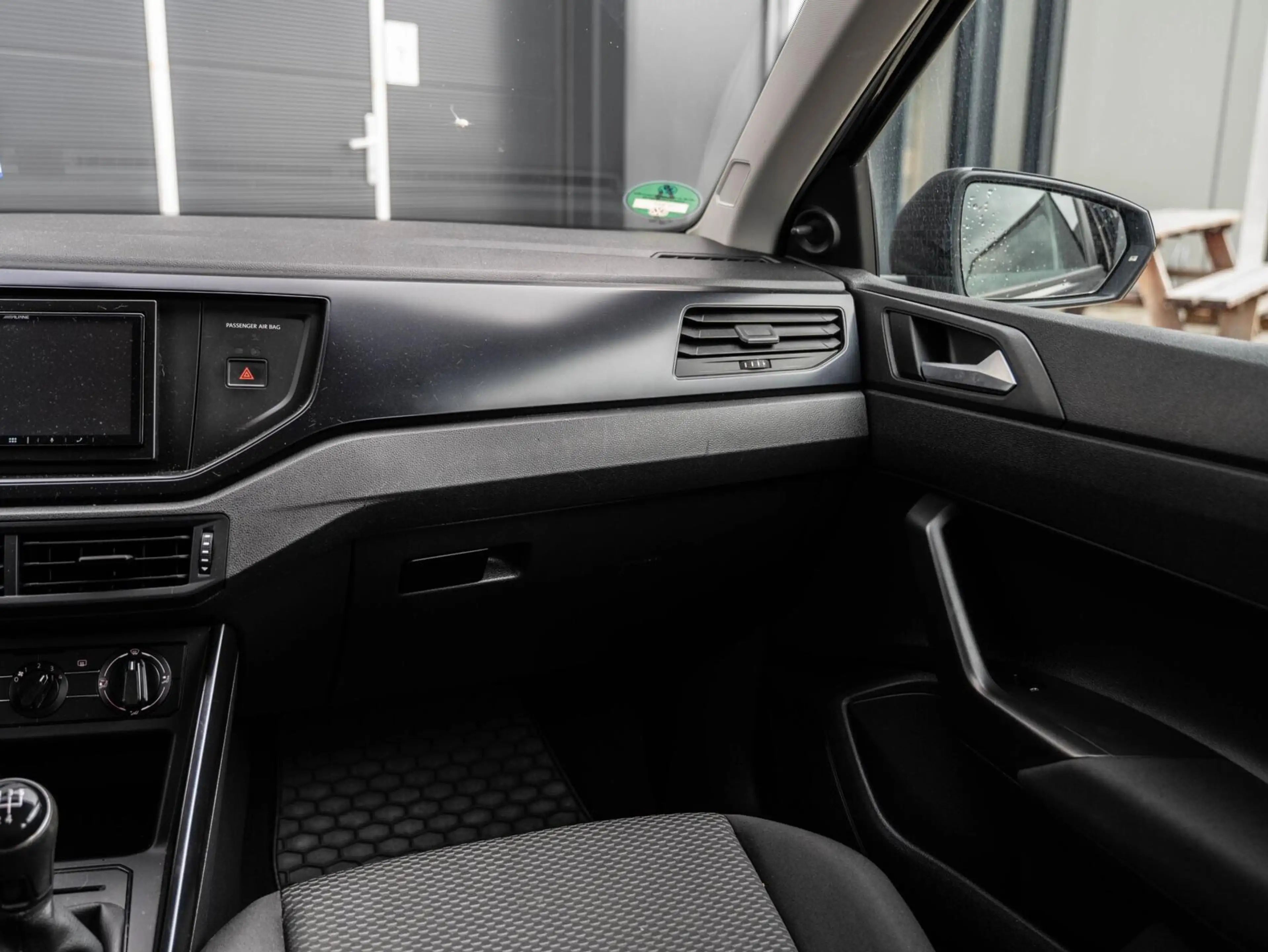 Volkswagen Polo 1.0 MPI Trendline — photo 13