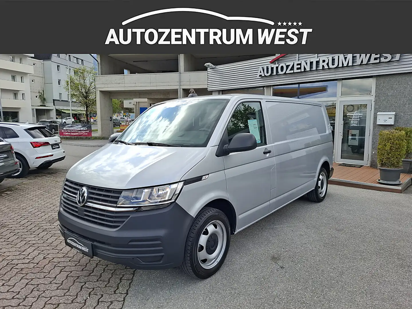 Volkswagen T6.1 Kastenwagen LR 2,0 TDI DSG AHK/Temp...nett... Silber - 1