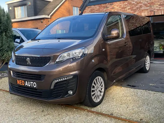 Opel Vivaro PEUGEOT TRAVELER