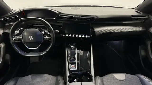 Peugeot 508 SW view 3